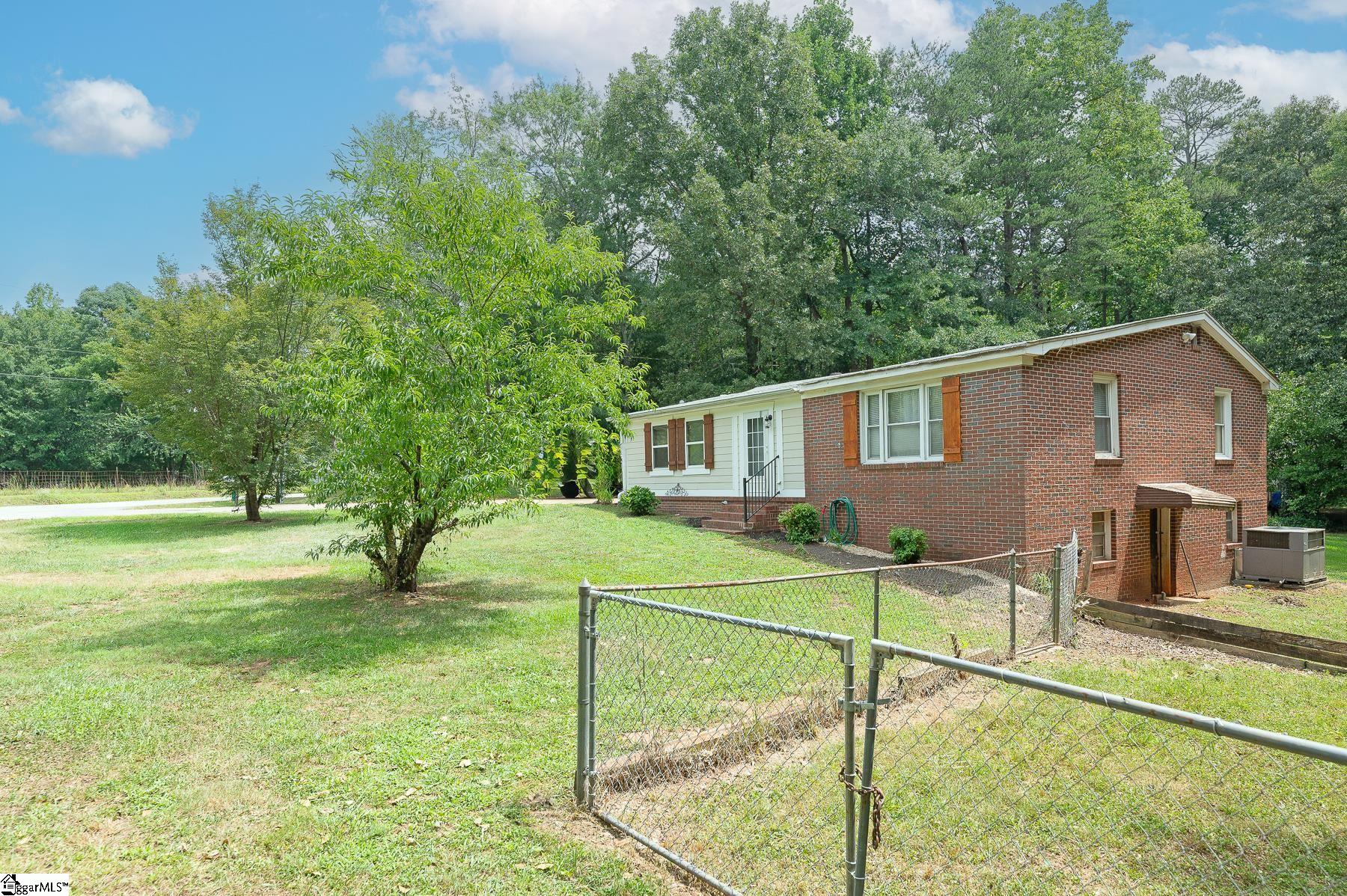 1112 Old Gunter Road Piedmont, SC 29673