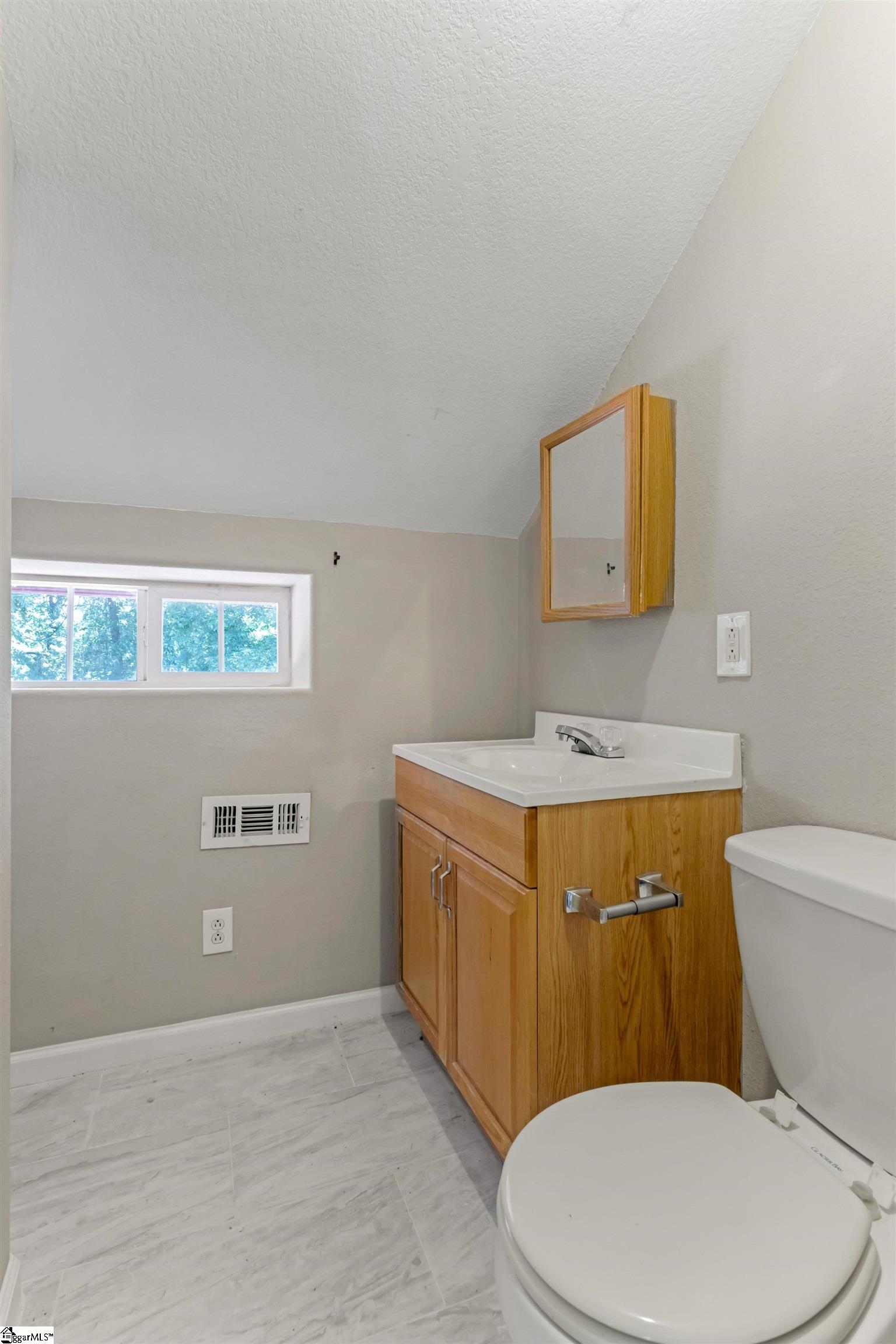 250 Cedar Street Spartanburg, SC 29307