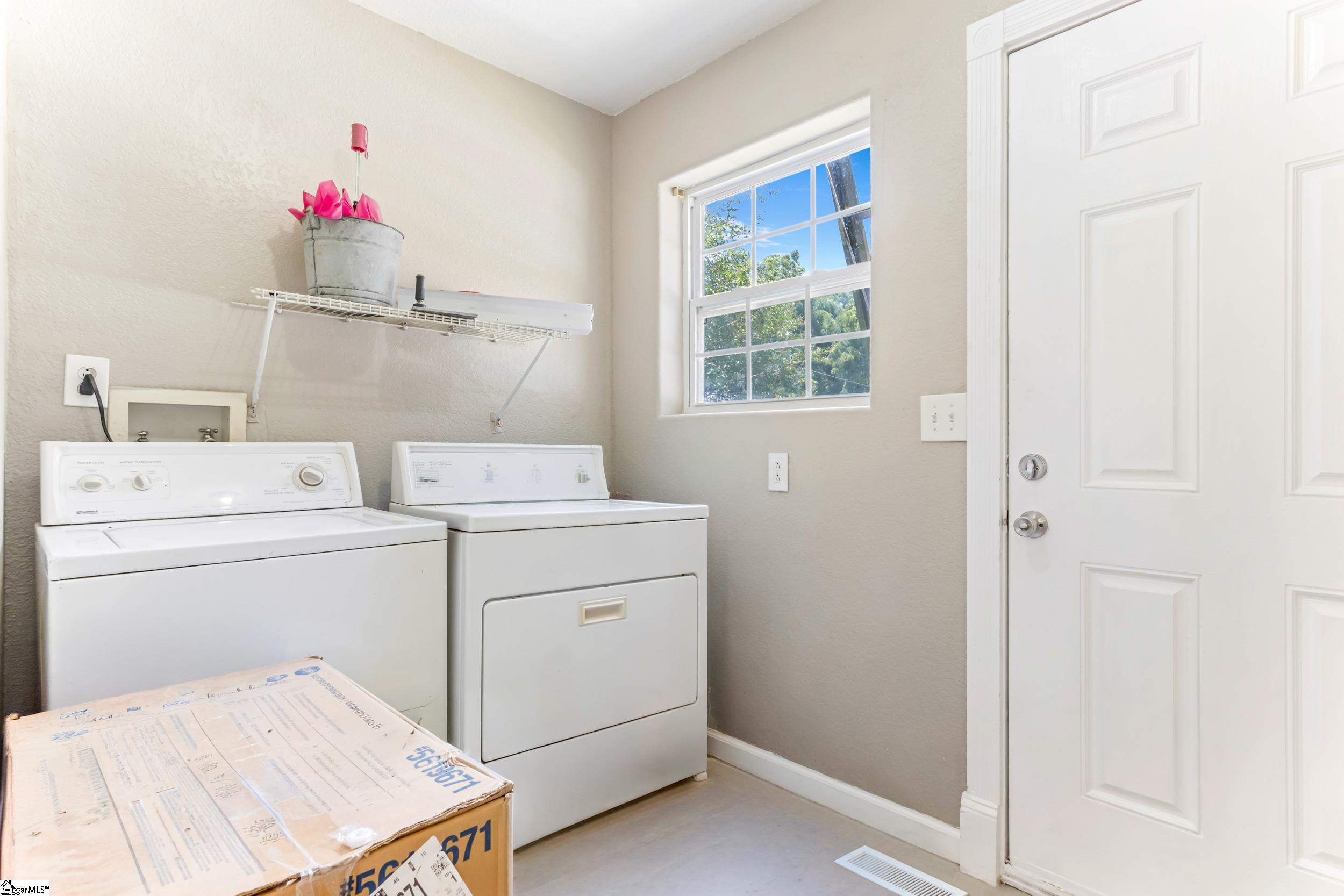 250 Cedar Street Spartanburg, SC 29307
