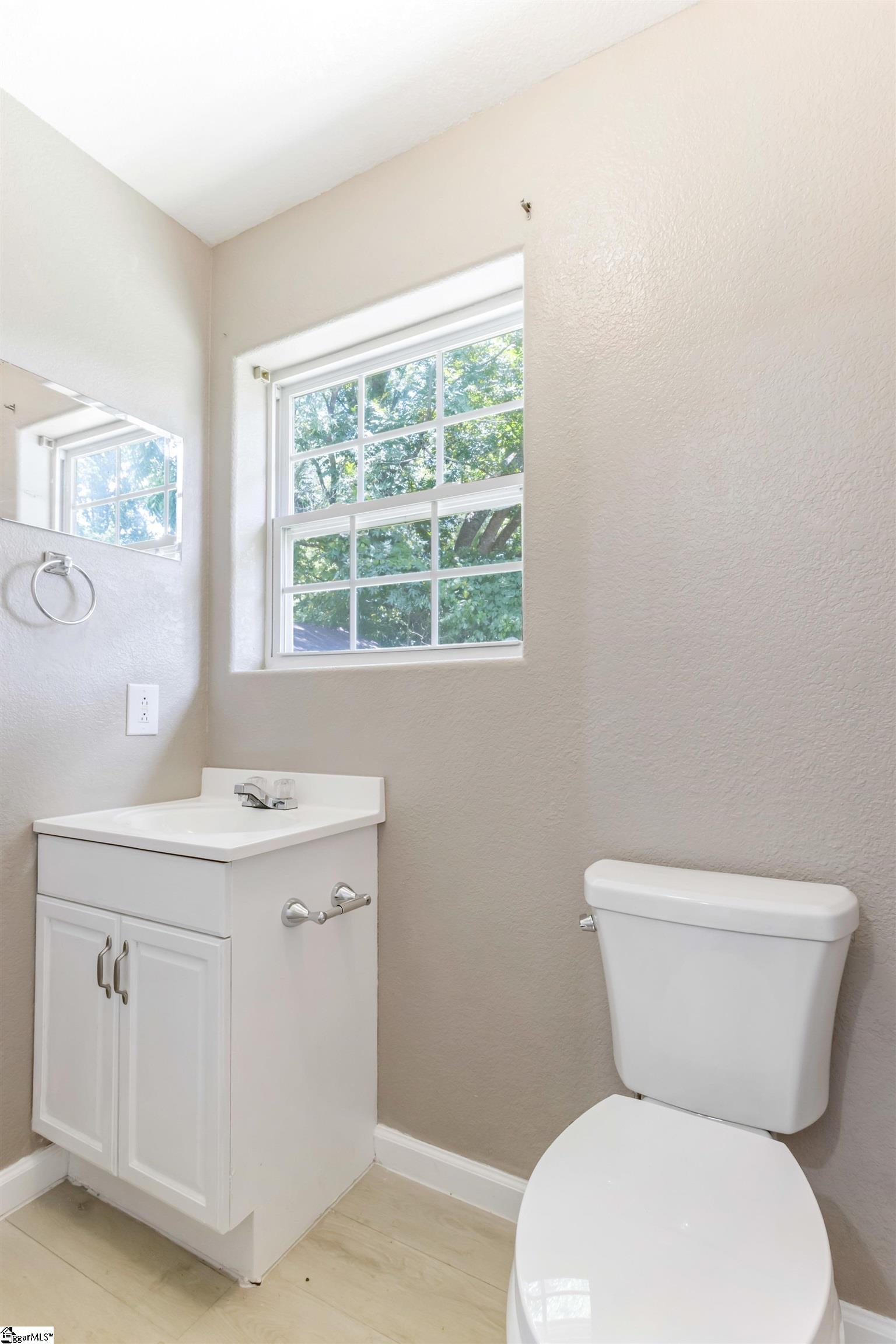 250 Cedar Street Spartanburg, SC 29307
