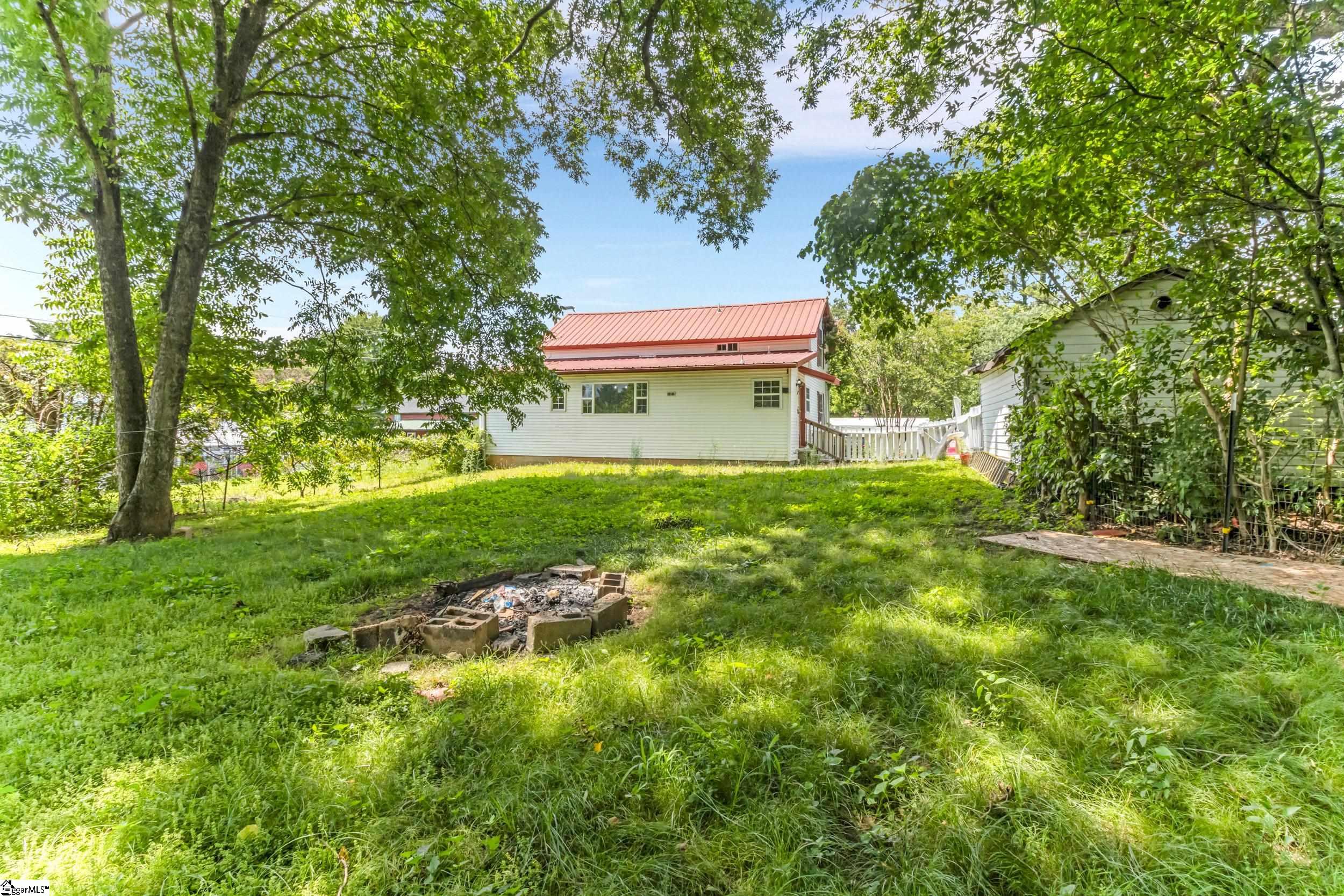 250 Cedar Street Spartanburg, SC 29307
