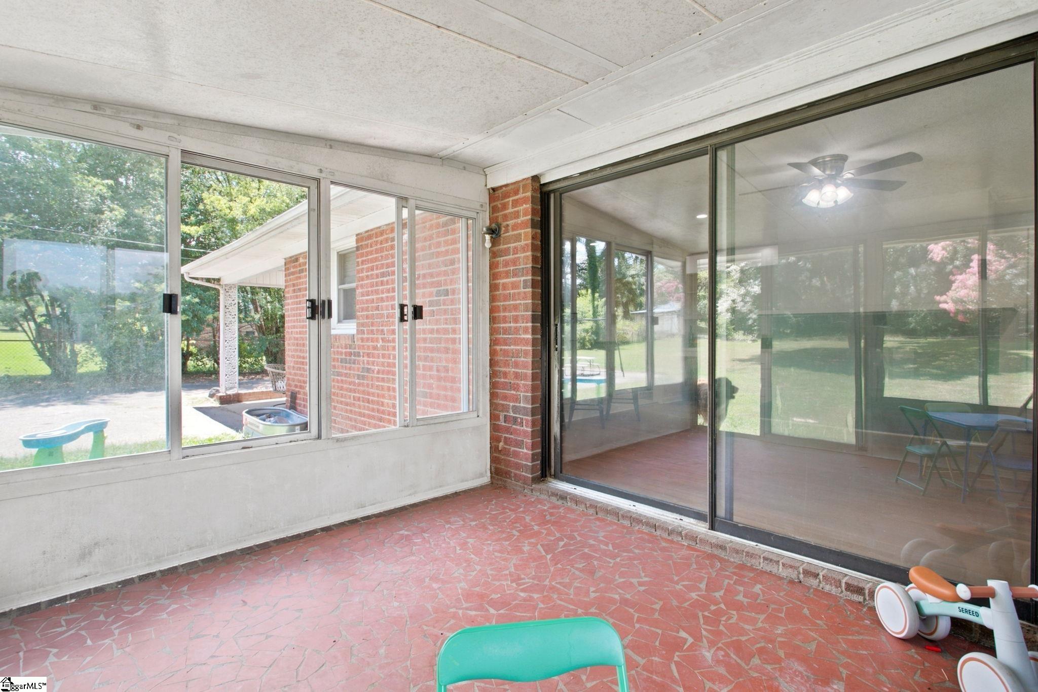 229 Mohawk Drive Spartanburg, SC 29301