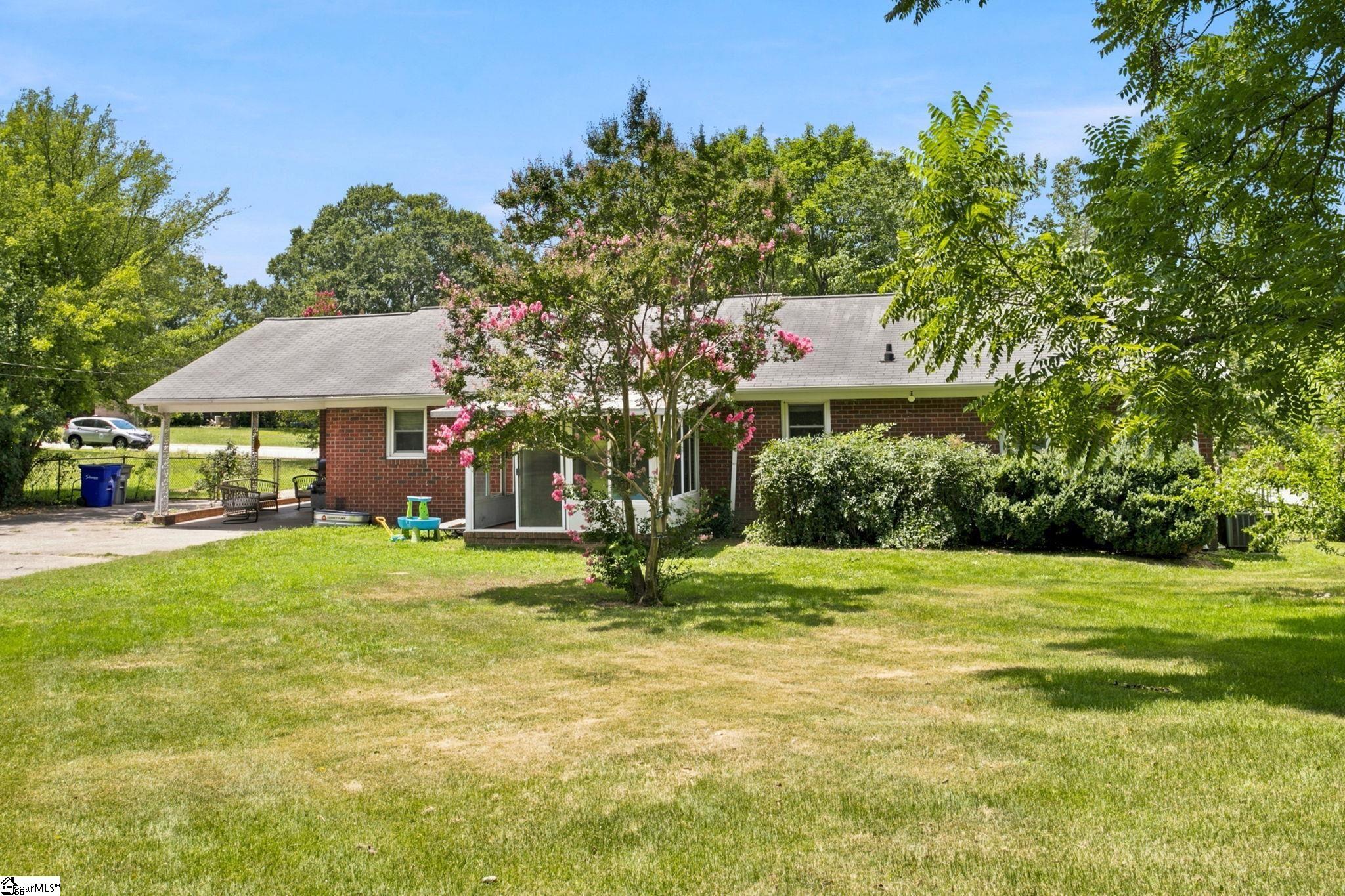 229 Mohawk Drive Spartanburg, SC 29301