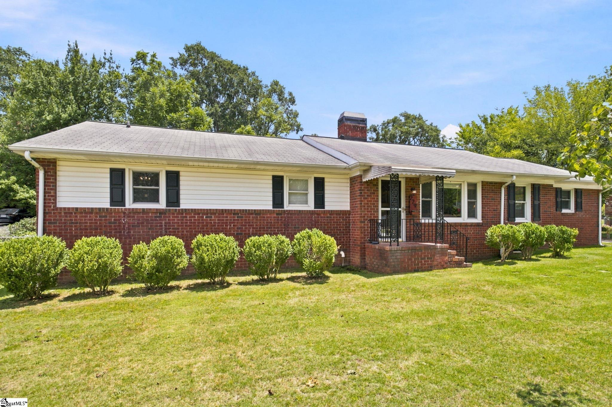 229 Mohawk Drive Spartanburg, SC 29301