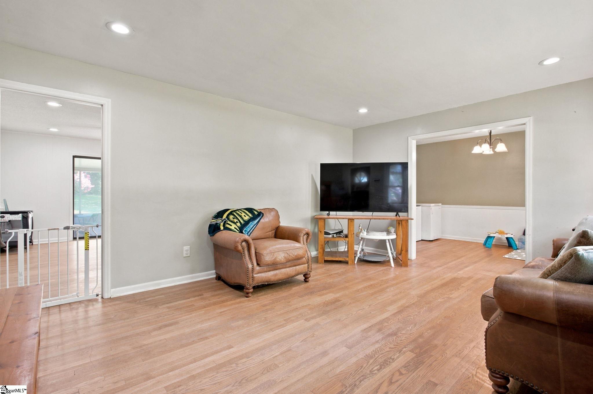 229 Mohawk Drive Spartanburg, SC 29301