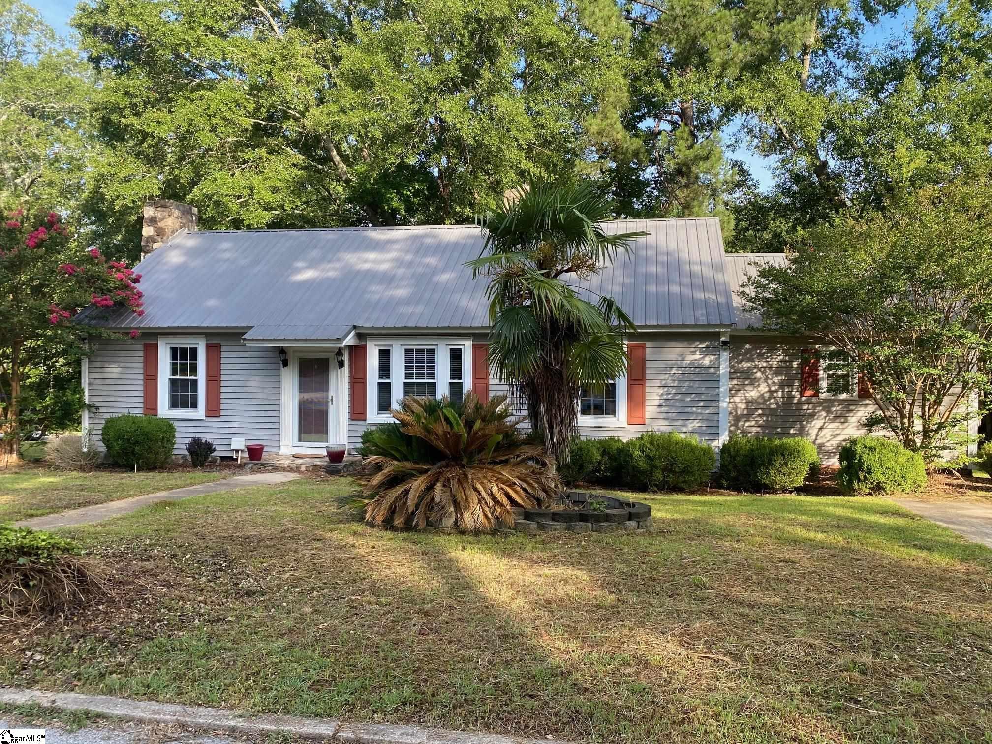 111 Maplebrook Street Laurens, SC 29360