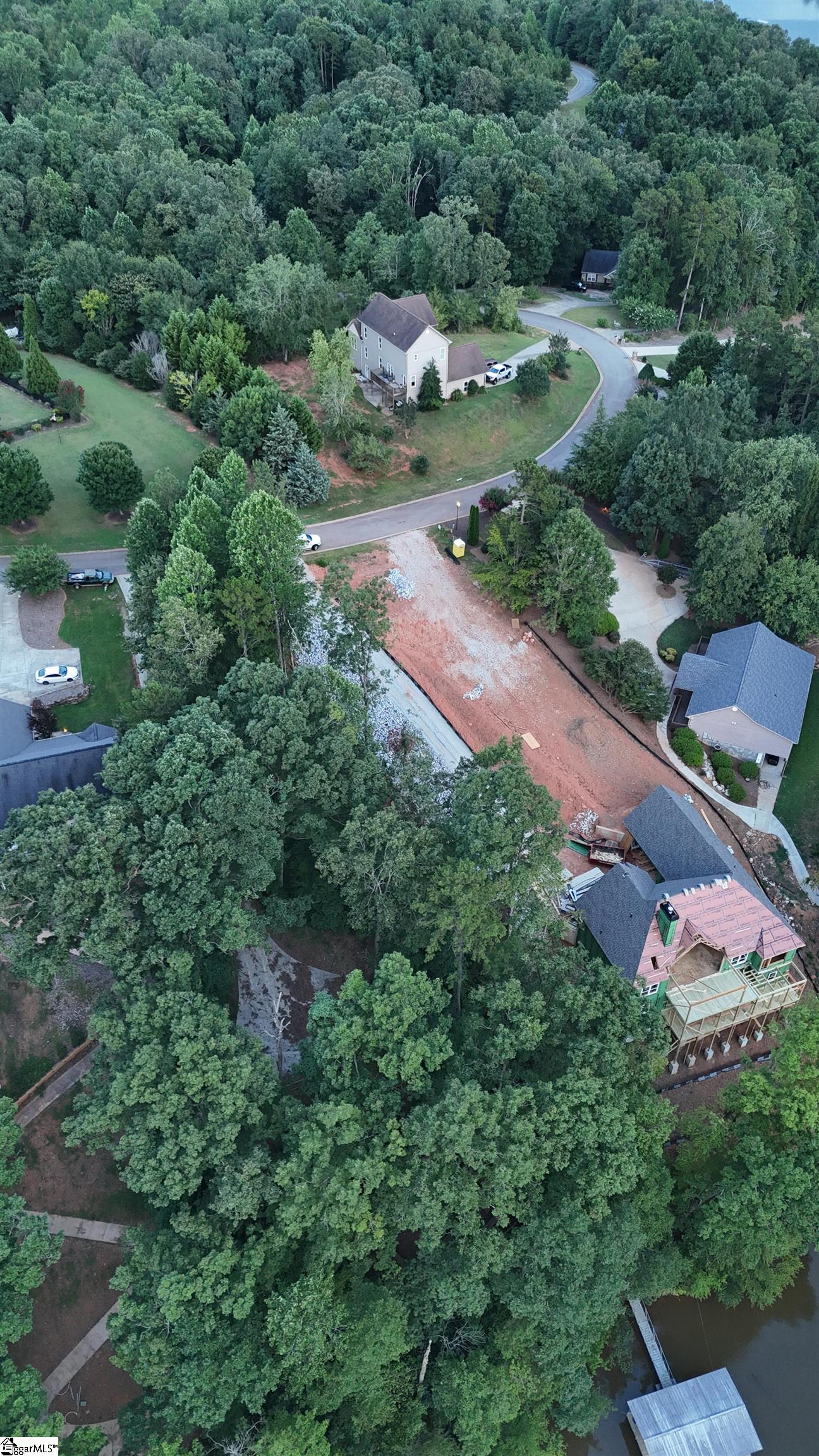 147 W Waters Edge Lane West Union, SC 29696