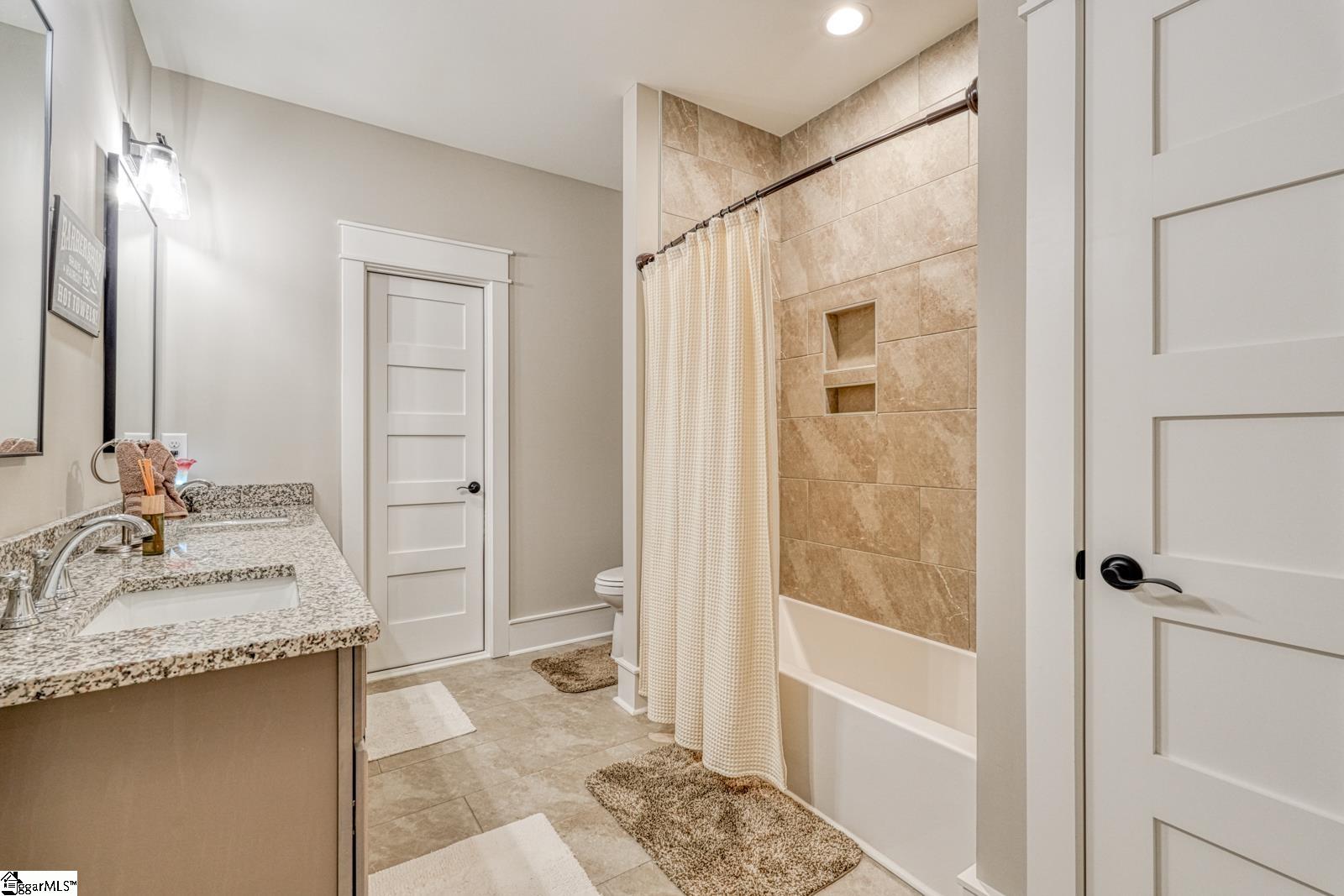 2036 Ivy Cottage Path Boiling Springs, SC 29316