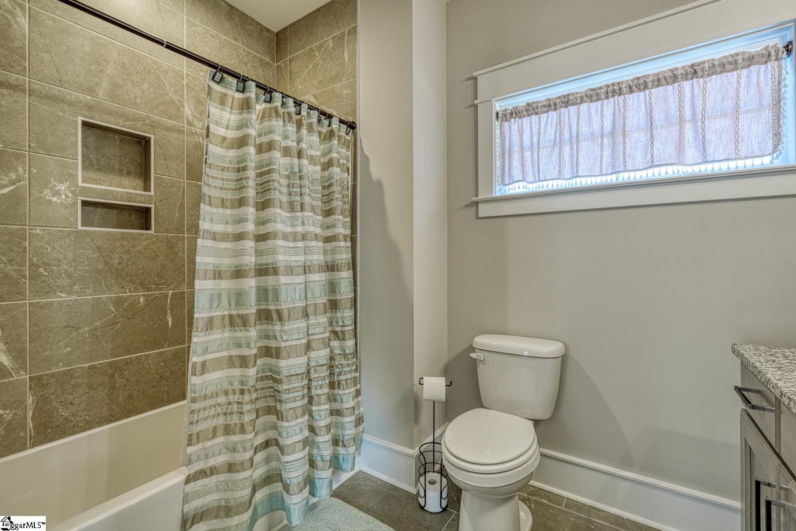 2036 Ivy Cottage Path Boiling Springs, SC 29316
