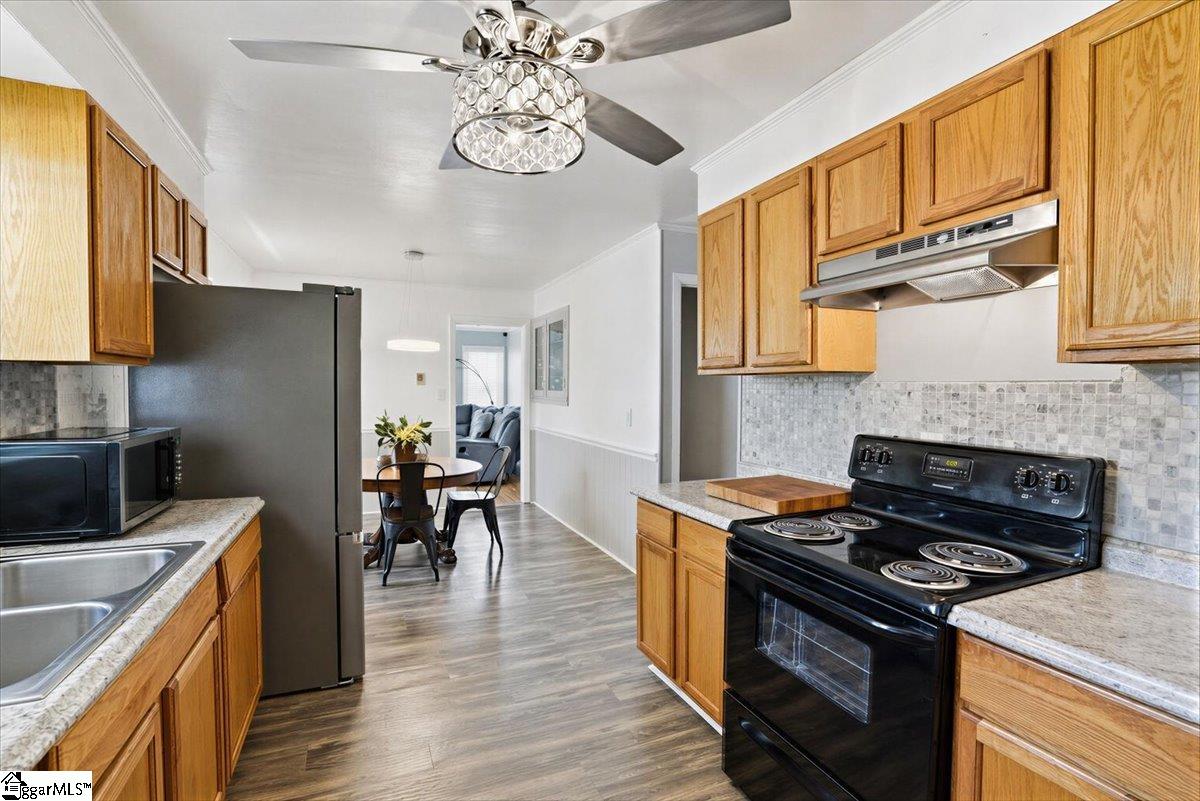 1207 Elmore Street Gaffney, SC 29340