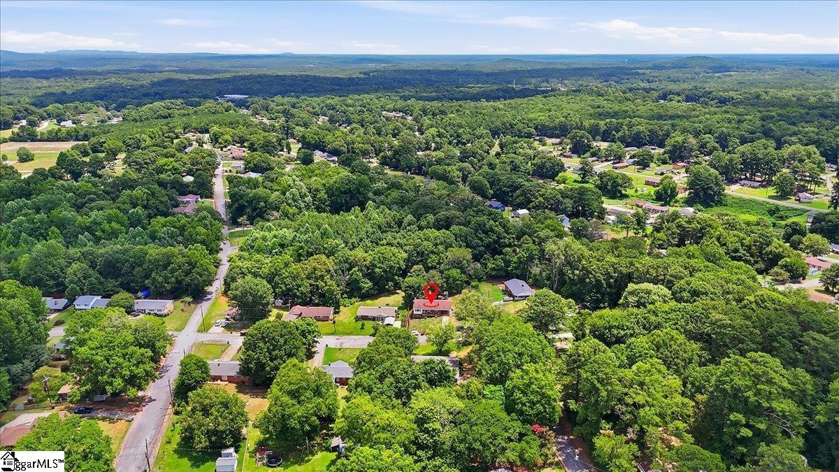1207 Elmore Street Gaffney, SC 29340