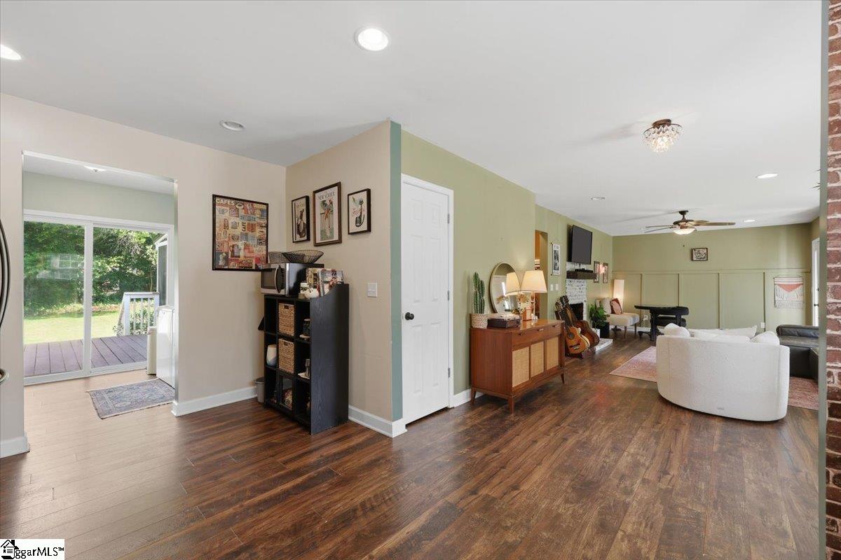120 Calhoun Street Abbeville, SC 29620