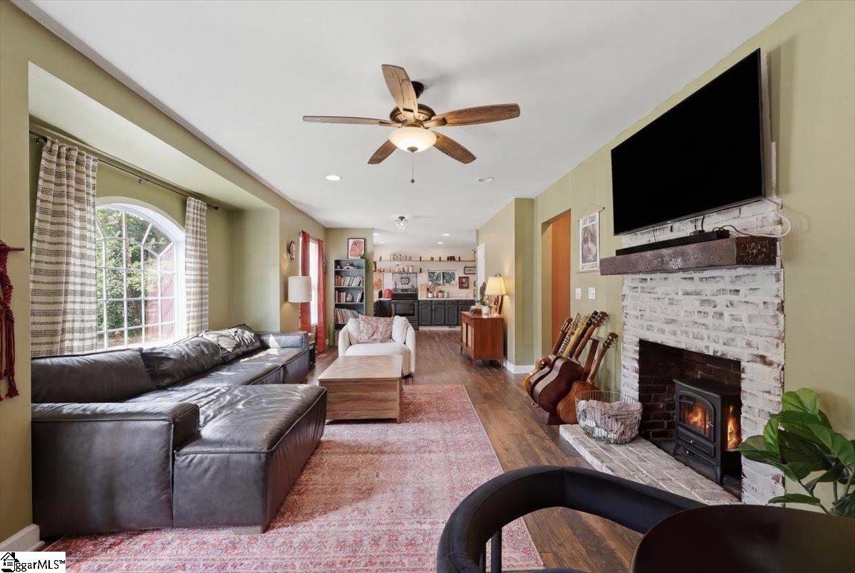 120 Calhoun Street Abbeville, SC 29620
