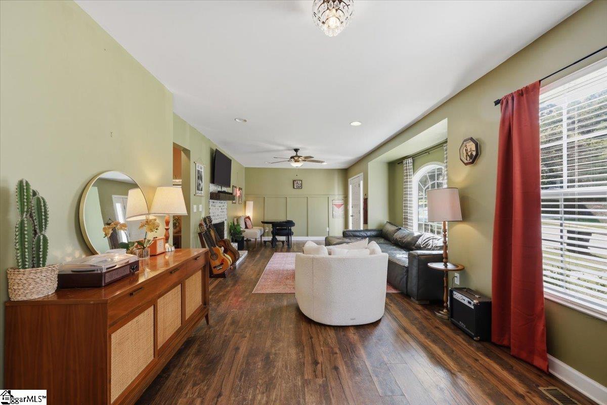 120 Calhoun Street Abbeville, SC 29620