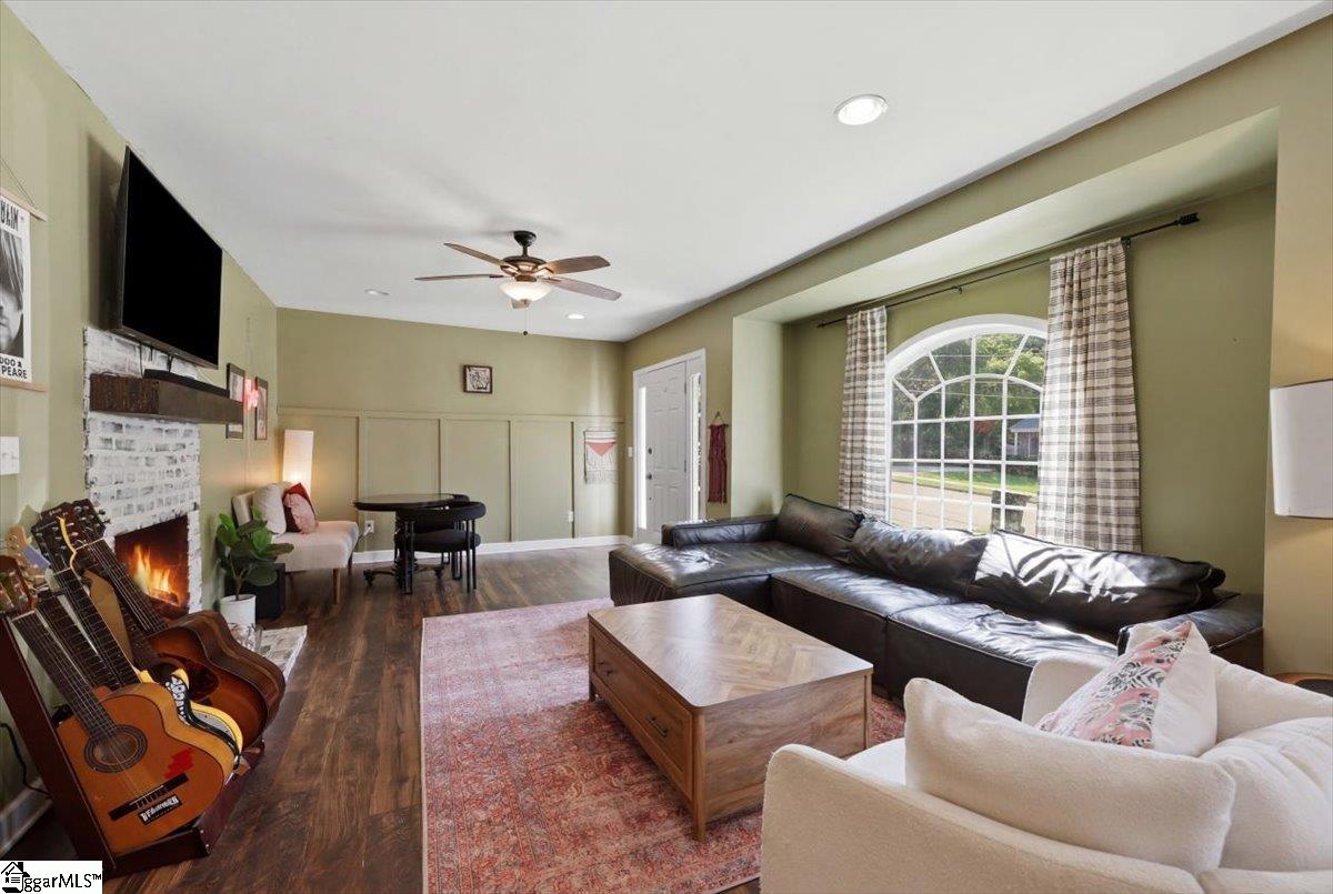 120 Calhoun Street Abbeville, SC 29620