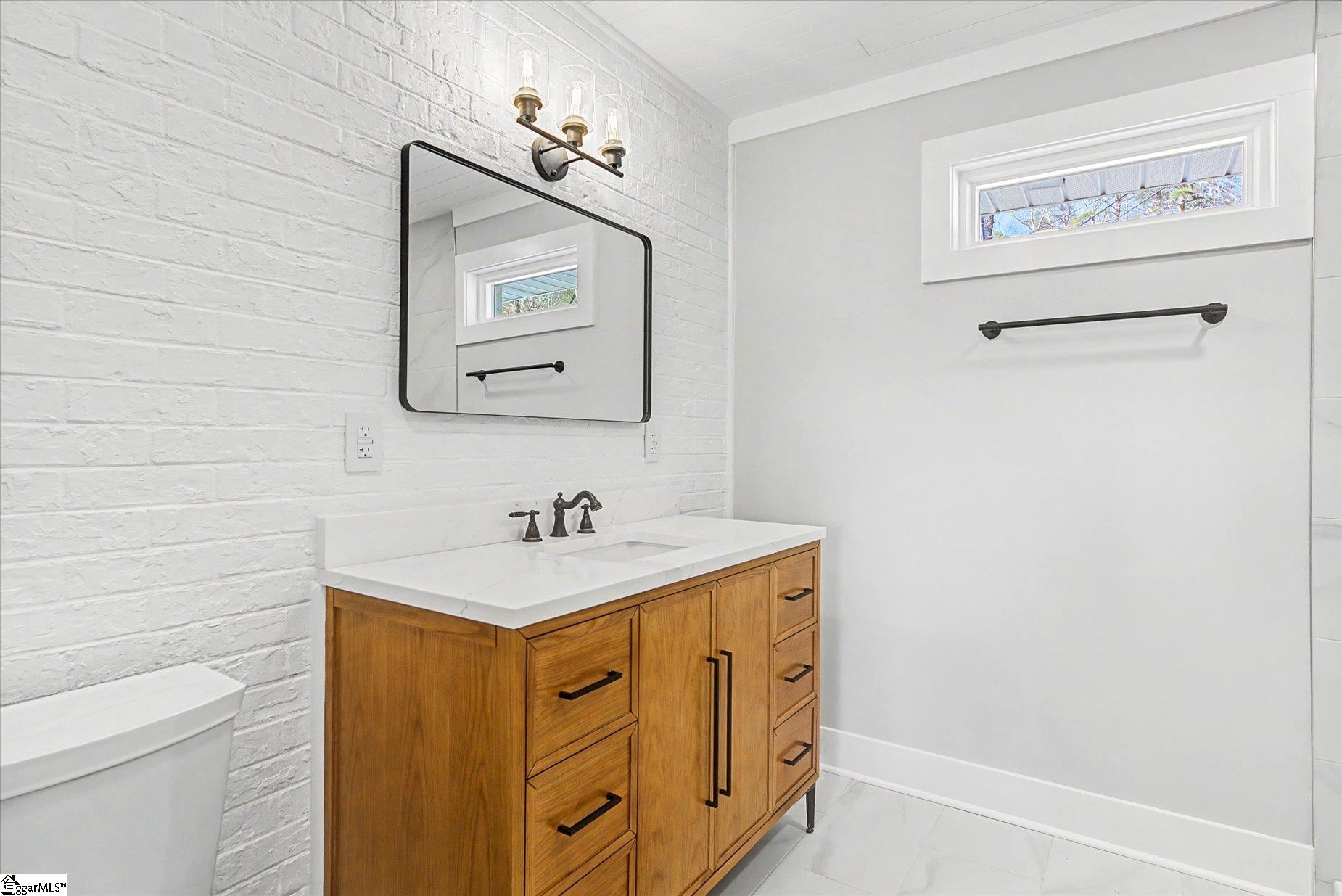 101 Fairview Drive Greenville, SC 29609