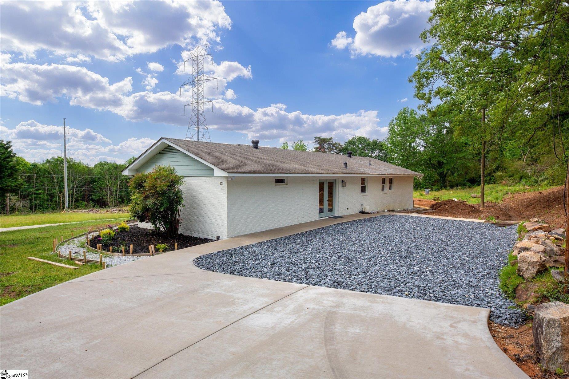 101 Fairview Drive Greenville, SC 29609