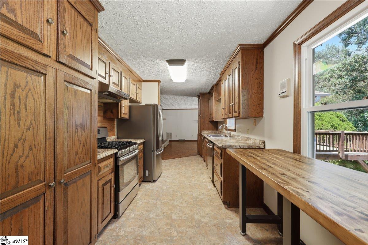 3184 N Hwy 14 Greer, SC 29651