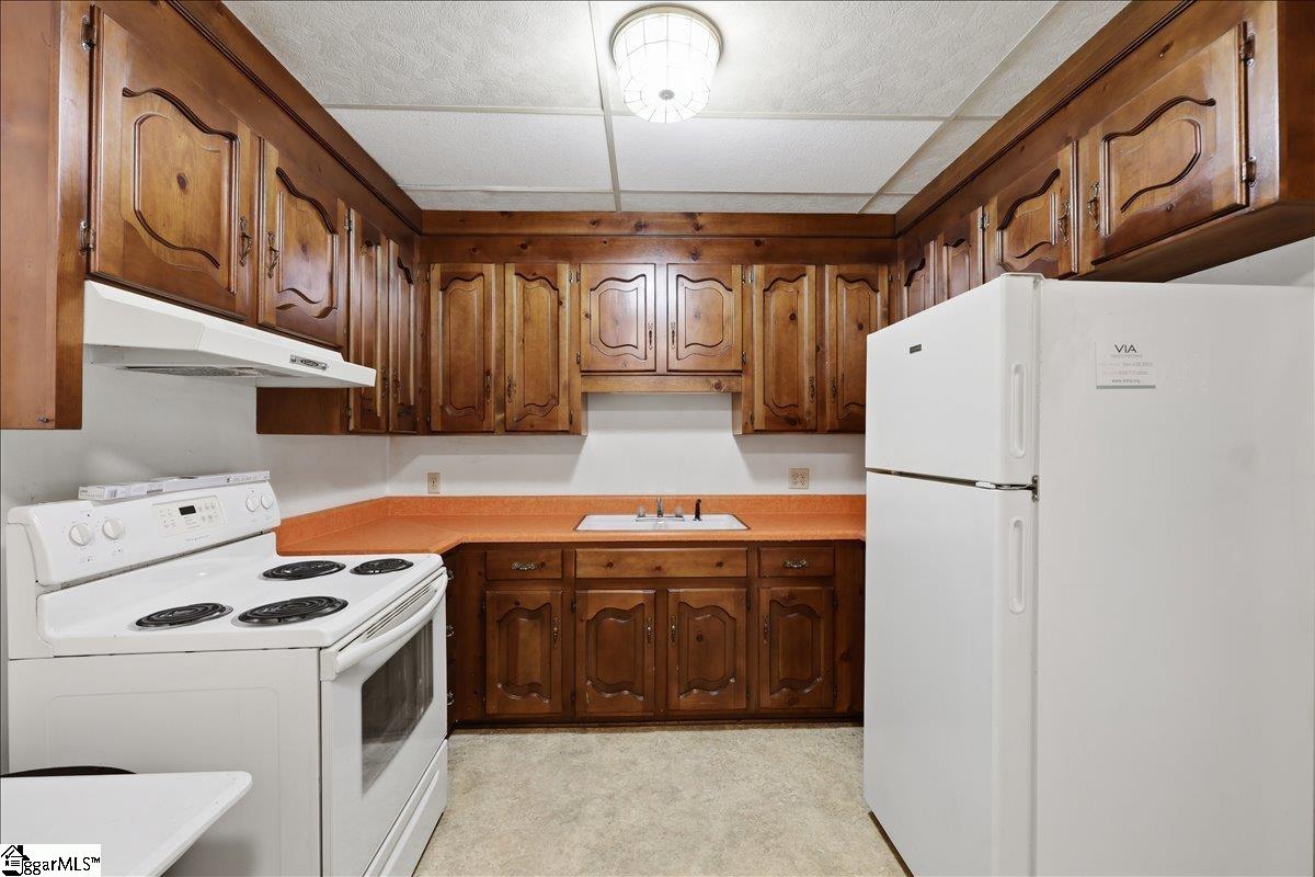 3184 N Hwy 14 Greer, SC 29651