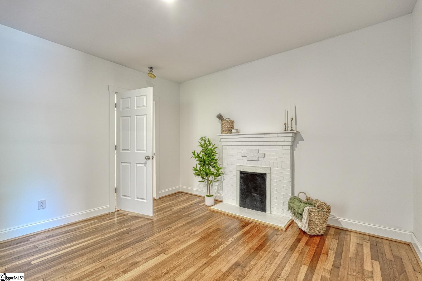 390 Caulder Avenue Spartanburg, SC 29306