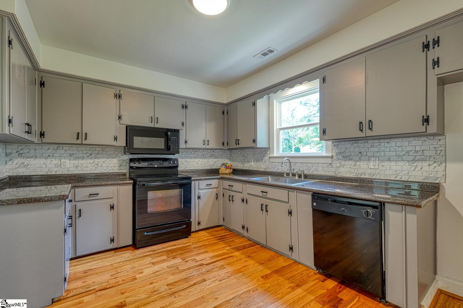 390 Caulder Avenue Spartanburg, SC 29306