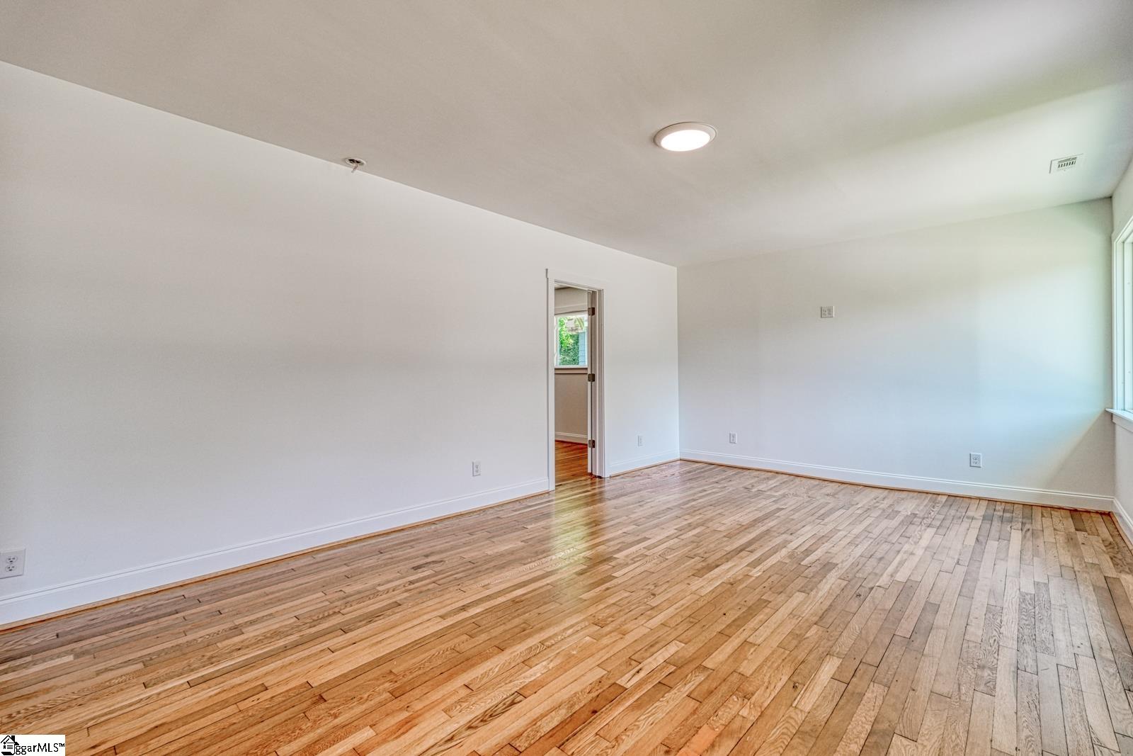 390 Caulder Avenue Spartanburg, SC 29306