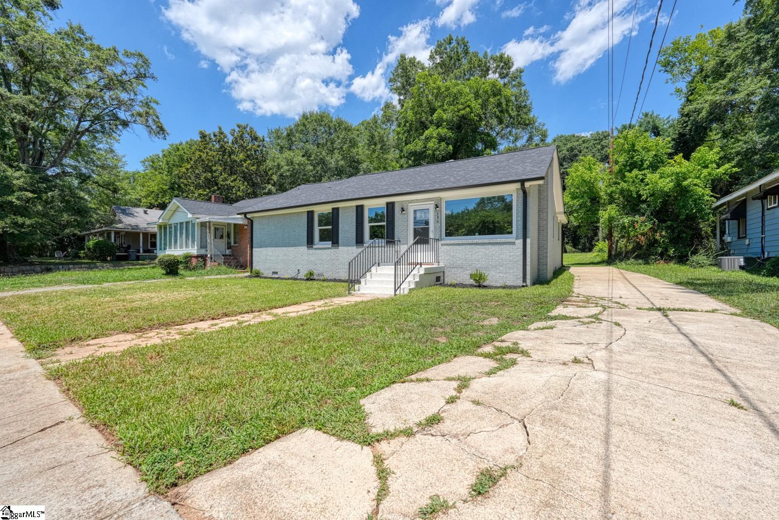 390 Caulder Avenue Spartanburg, SC 29306