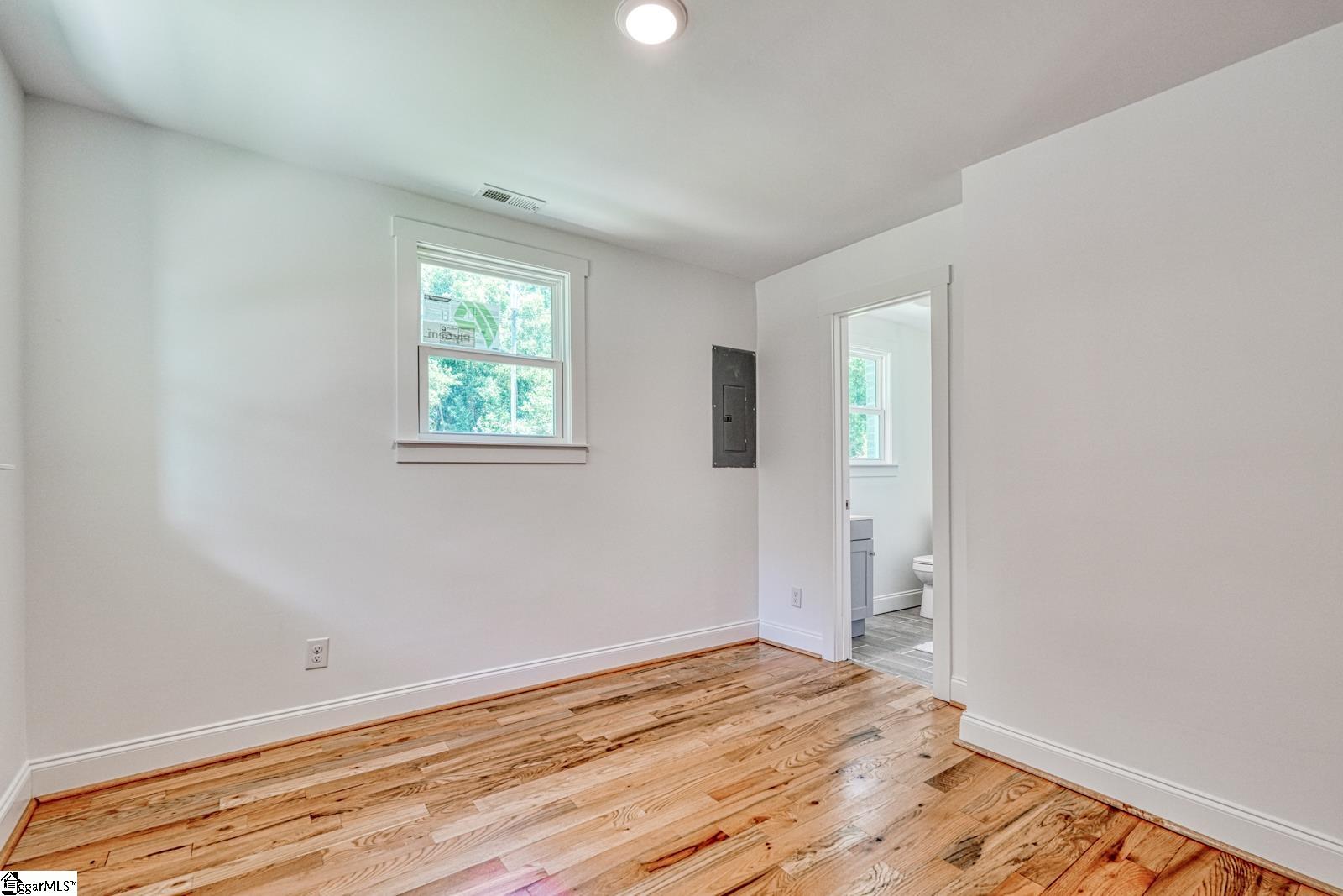 390 Caulder Avenue Spartanburg, SC 29306