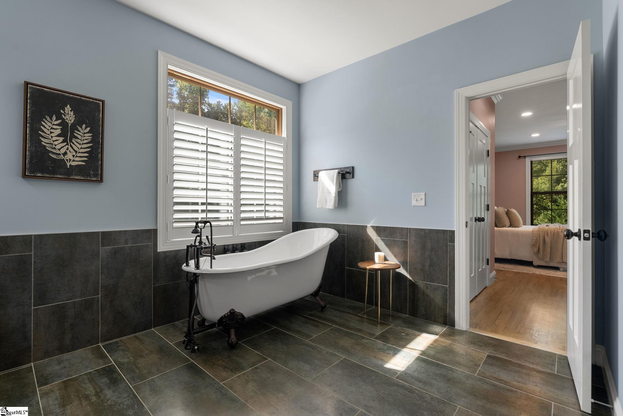 10 Colonel Storrs Court Greer, SC 29650