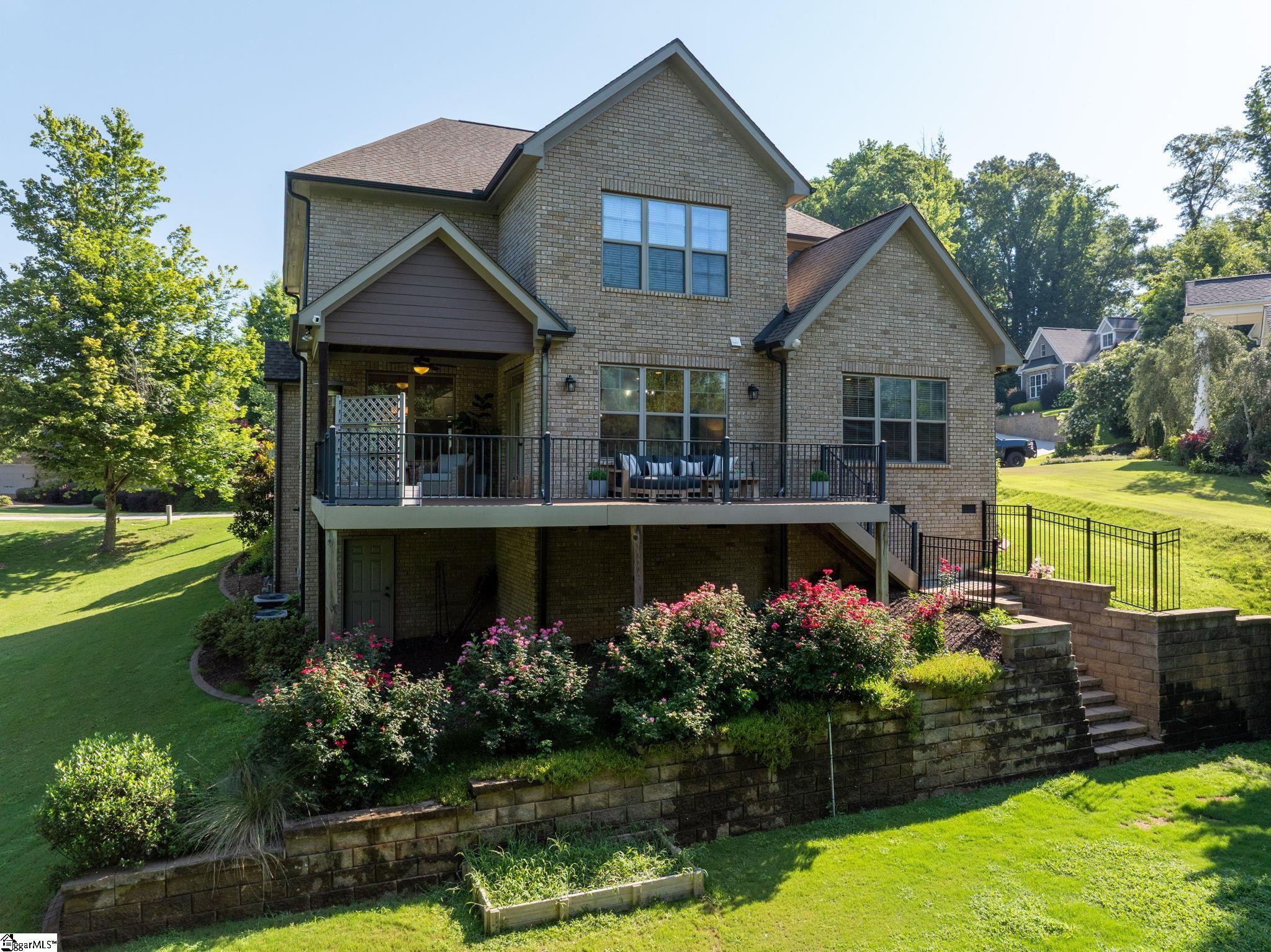 10 Colonel Storrs Court Greer, SC 29650