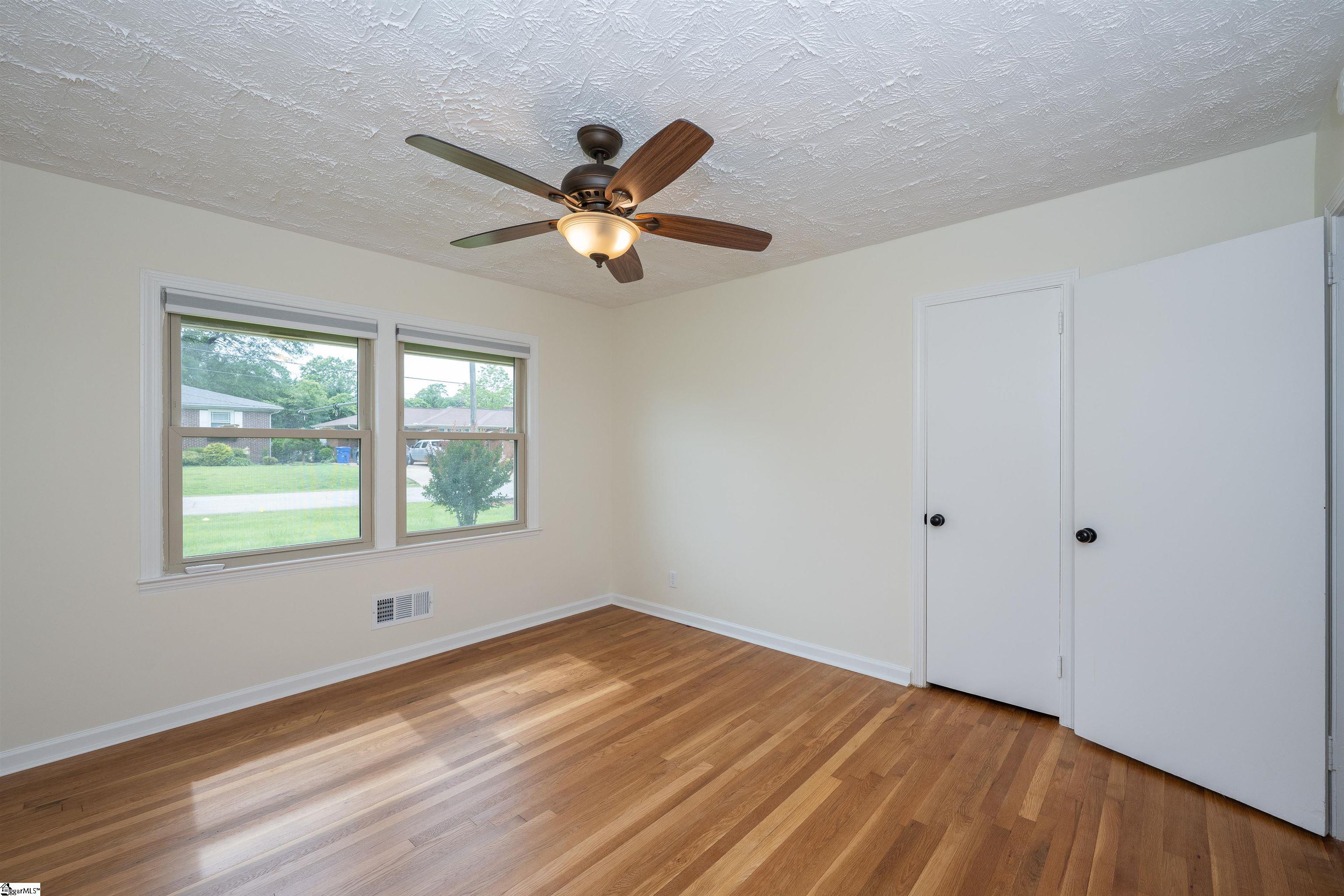 10 Templewood Drive Greenville, SC 29611
