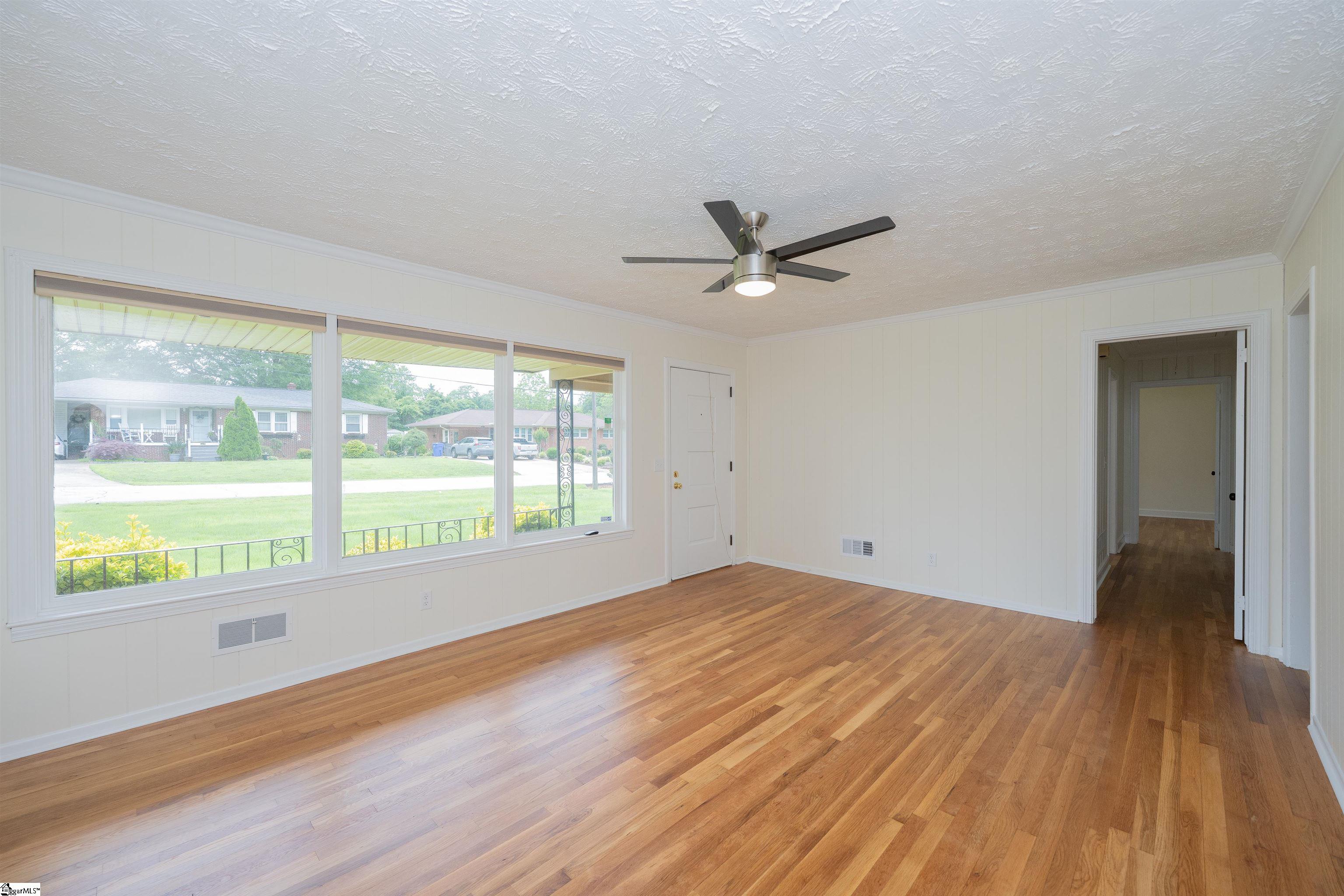 10 Templewood Drive Greenville, SC 29611