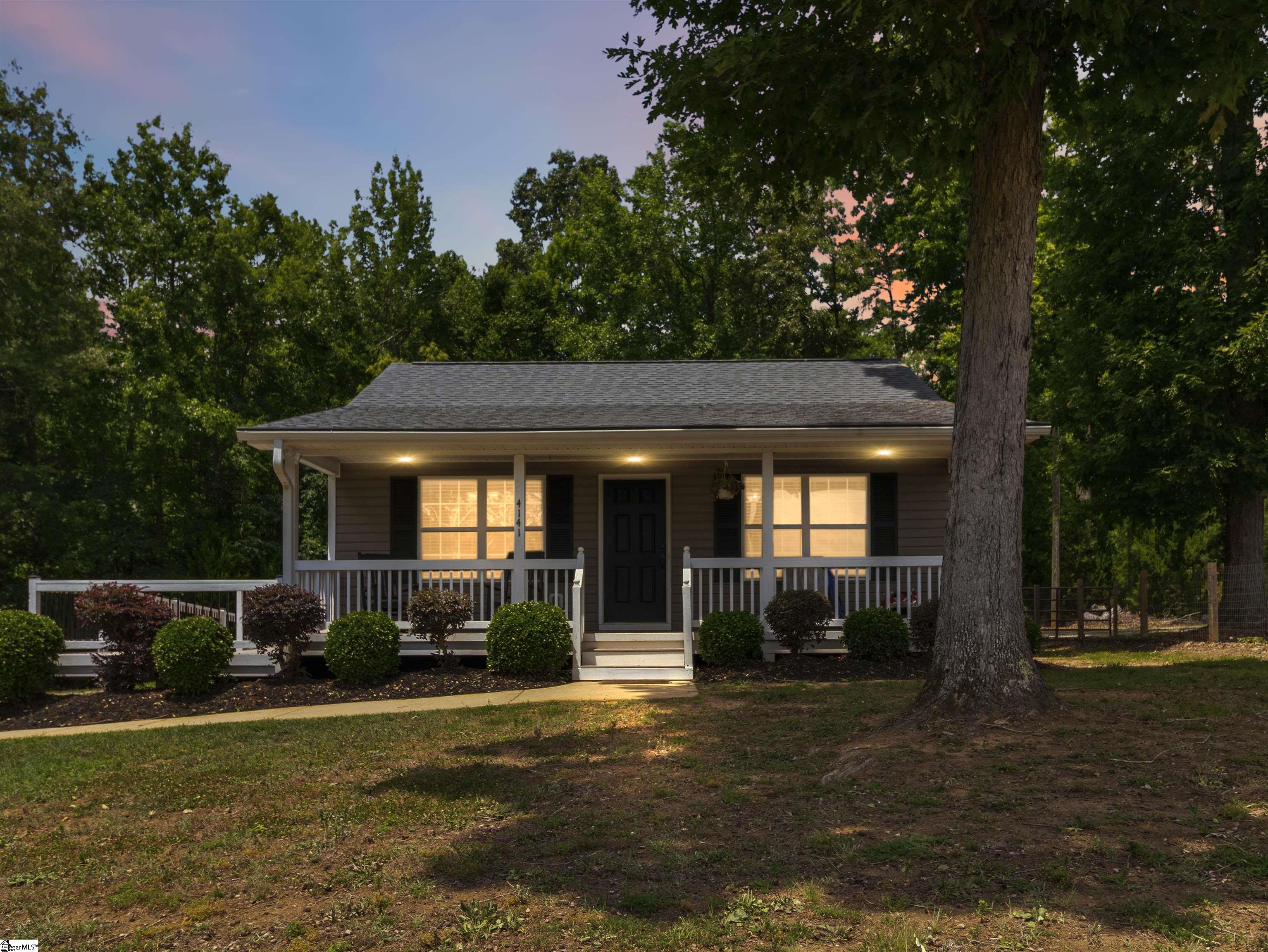 4141 Cross Anchor Road Enoree, SC 29335