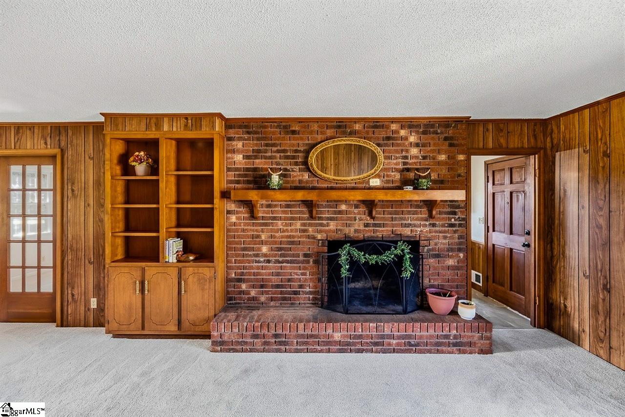 1326 Mount Zion Road Spartanburg, SC 29303