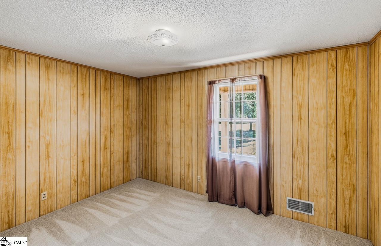 1326 Mount Zion Road Spartanburg, SC 29303