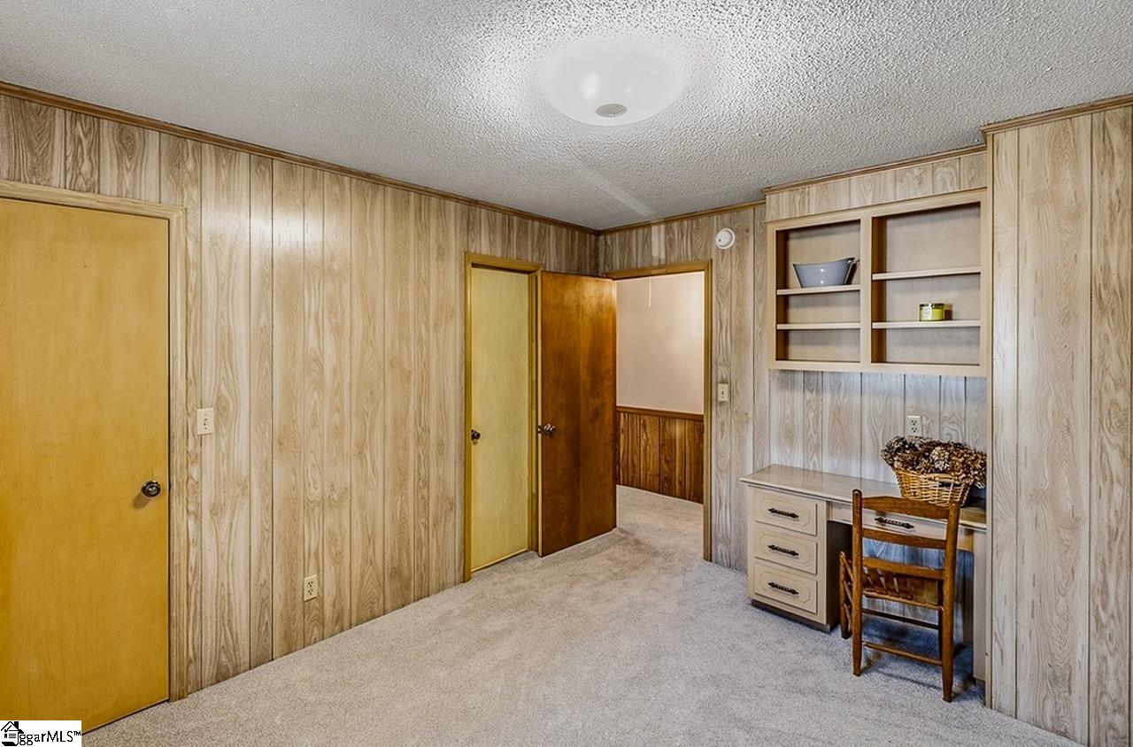 1326 Mount Zion Road Spartanburg, SC 29303
