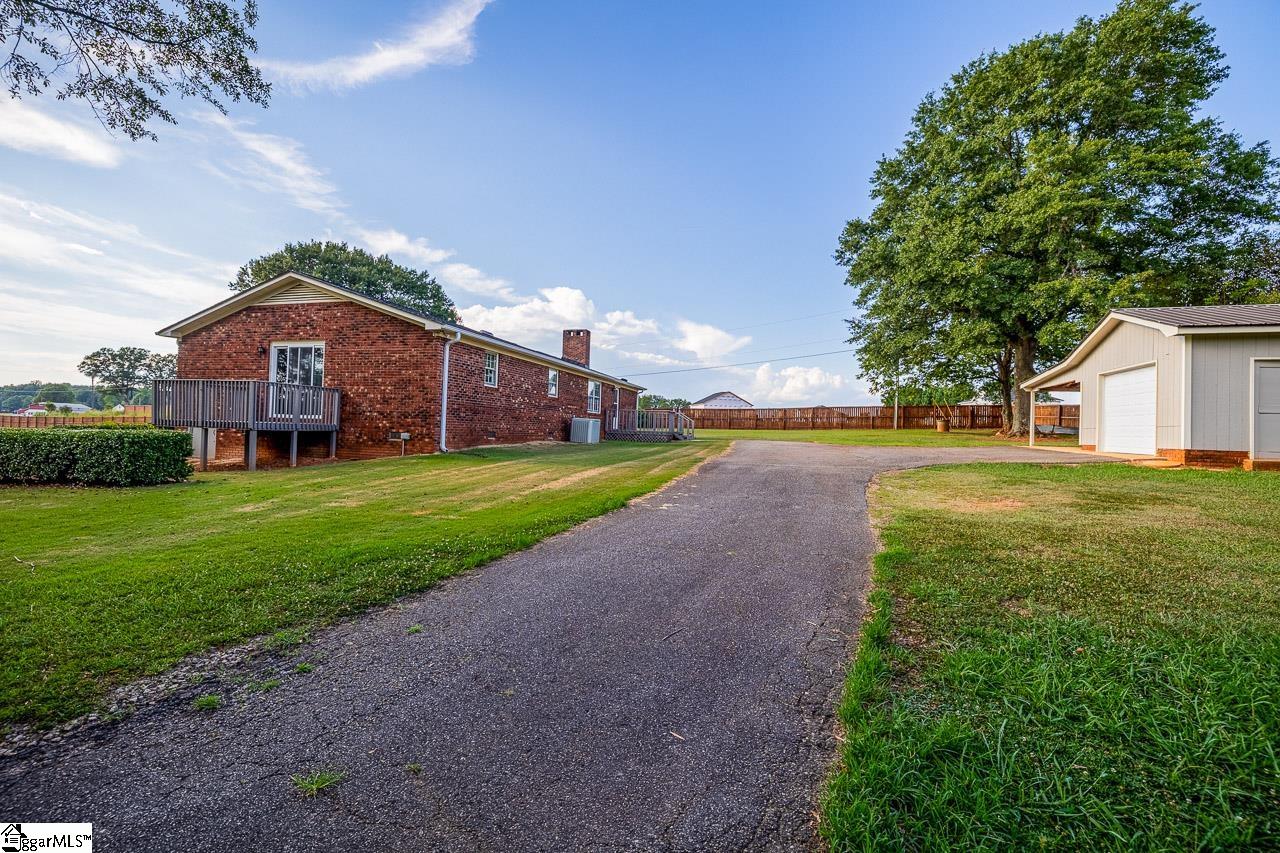 1326 Mount Zion Road Spartanburg, SC 29303