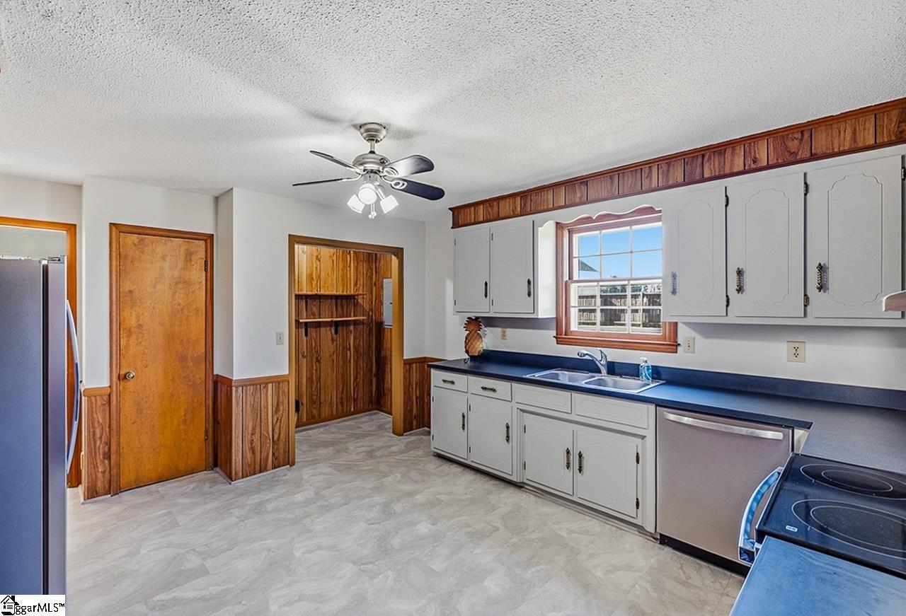 1326 Mount Zion Road Spartanburg, SC 29303