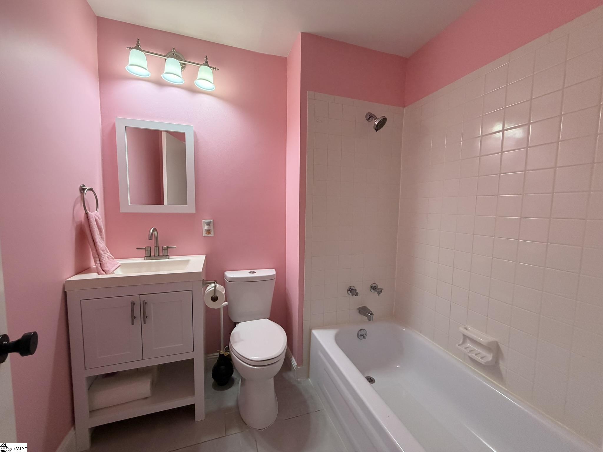 171 Ingleoak Lane Greenville, SC 29615