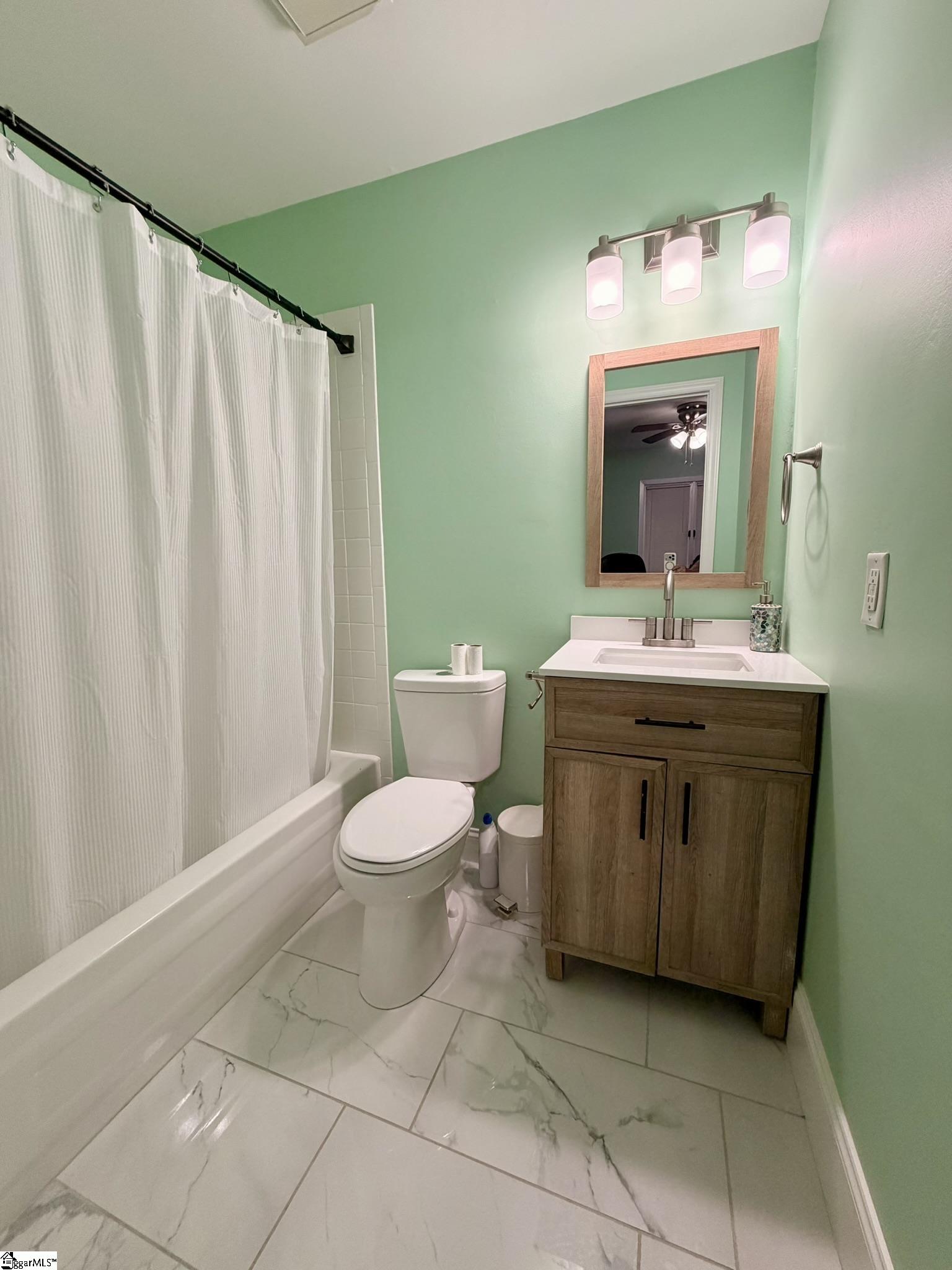 171 Ingleoak Lane Greenville, SC 29615
