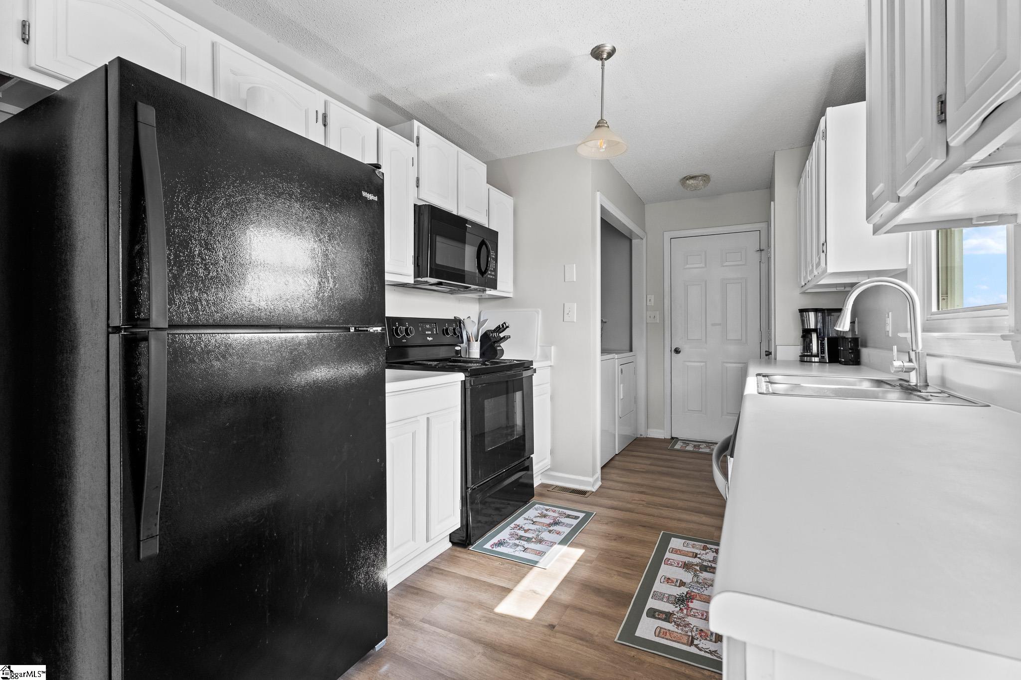 215 Upland View Drive Boiling Springs, SC 29316