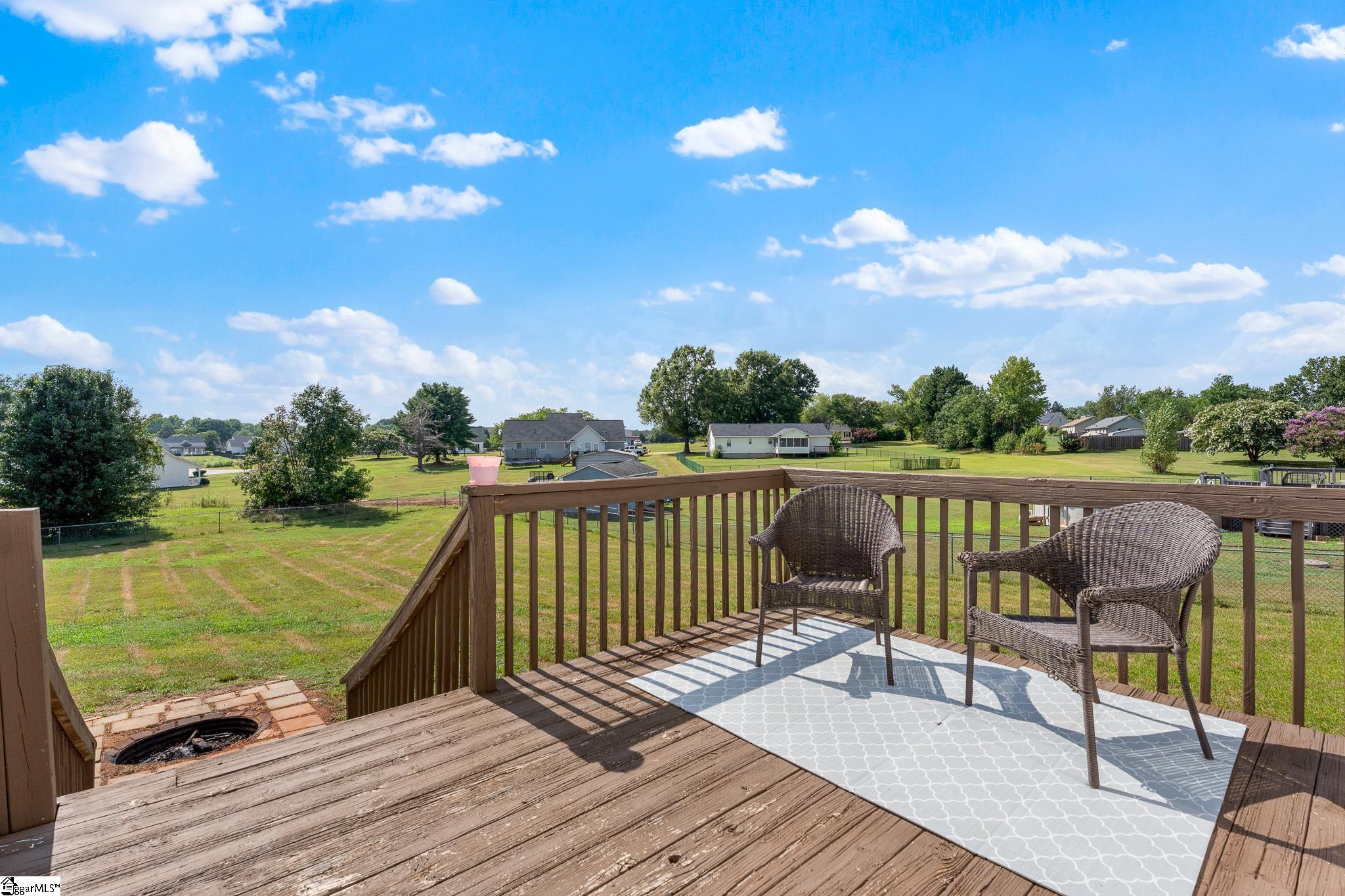 215 Upland View Drive Boiling Springs, SC 29316