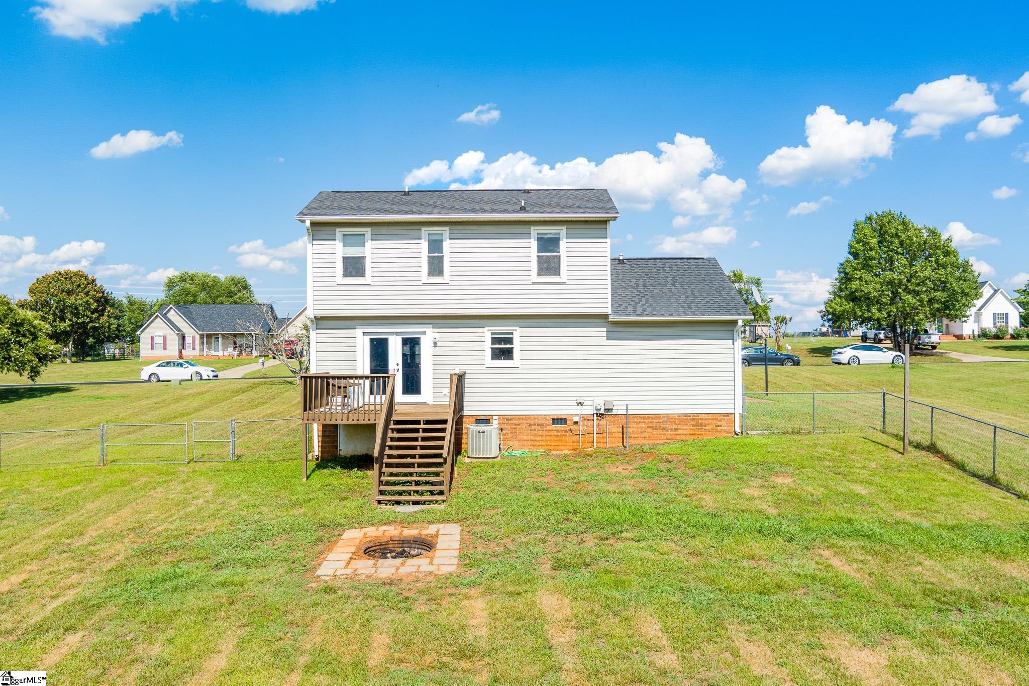 215 Upland View Drive Boiling Springs, SC 29316