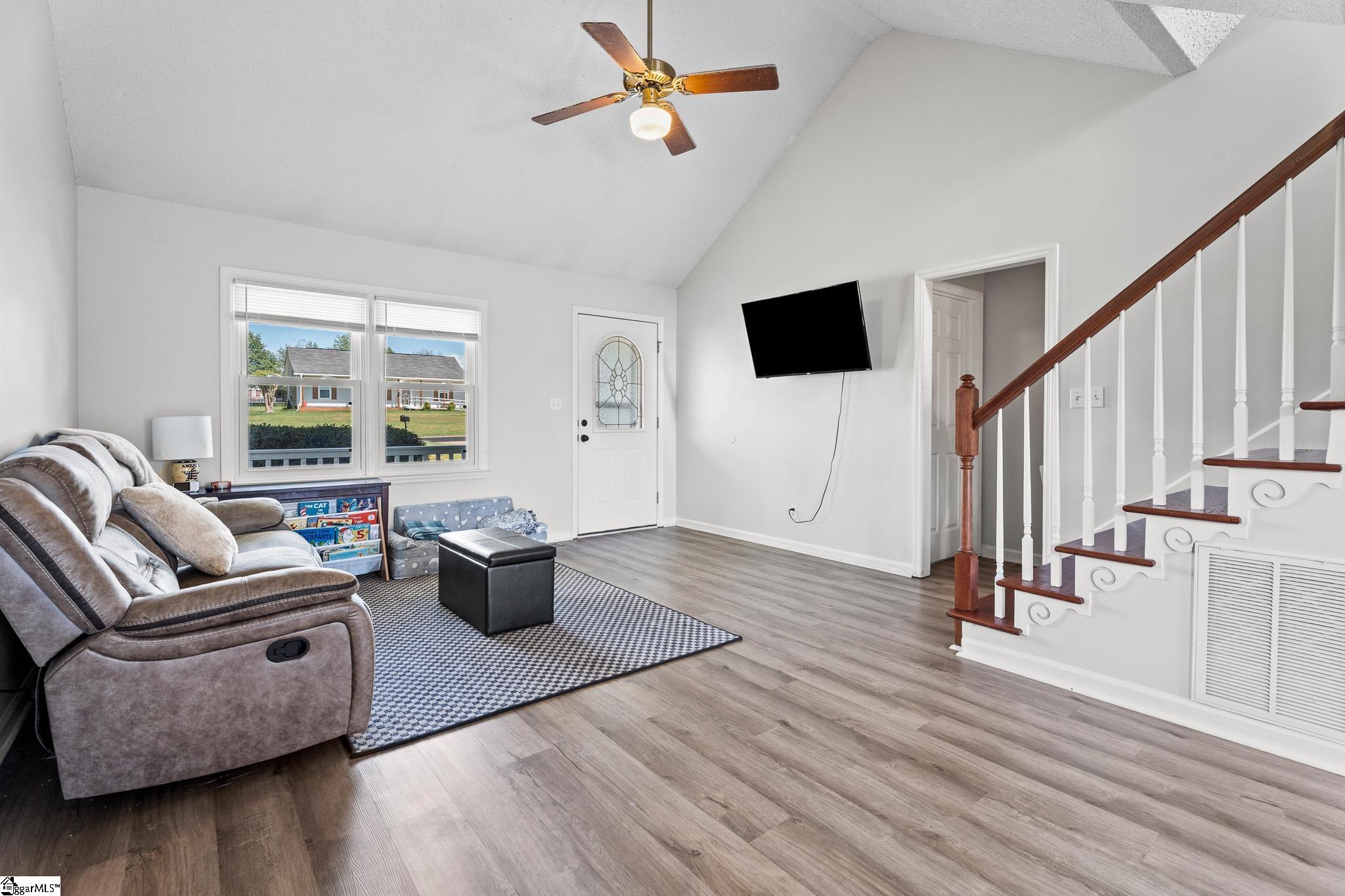215 Upland View Drive Boiling Springs, SC 29316