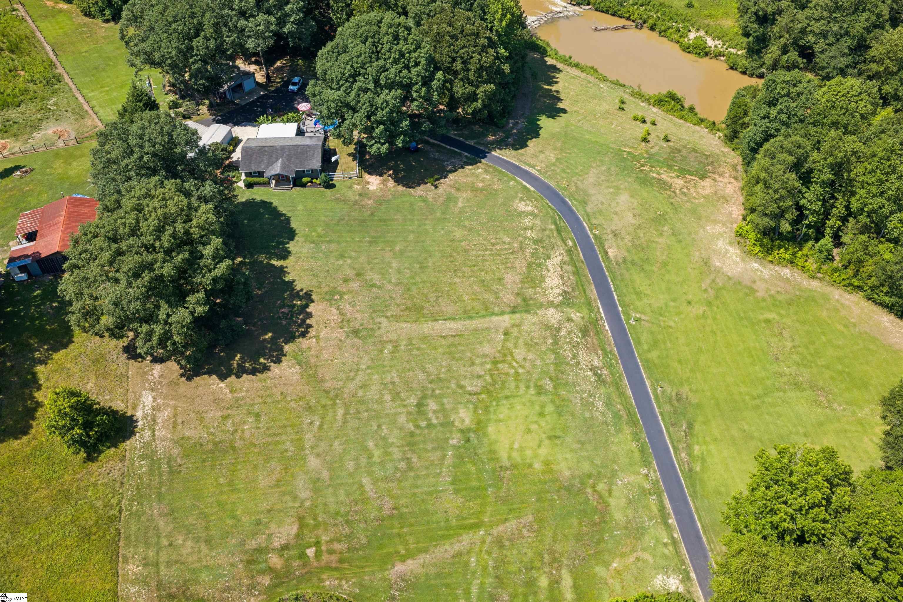 1210 Cooper Bridge Road Woodruff, SC 29388