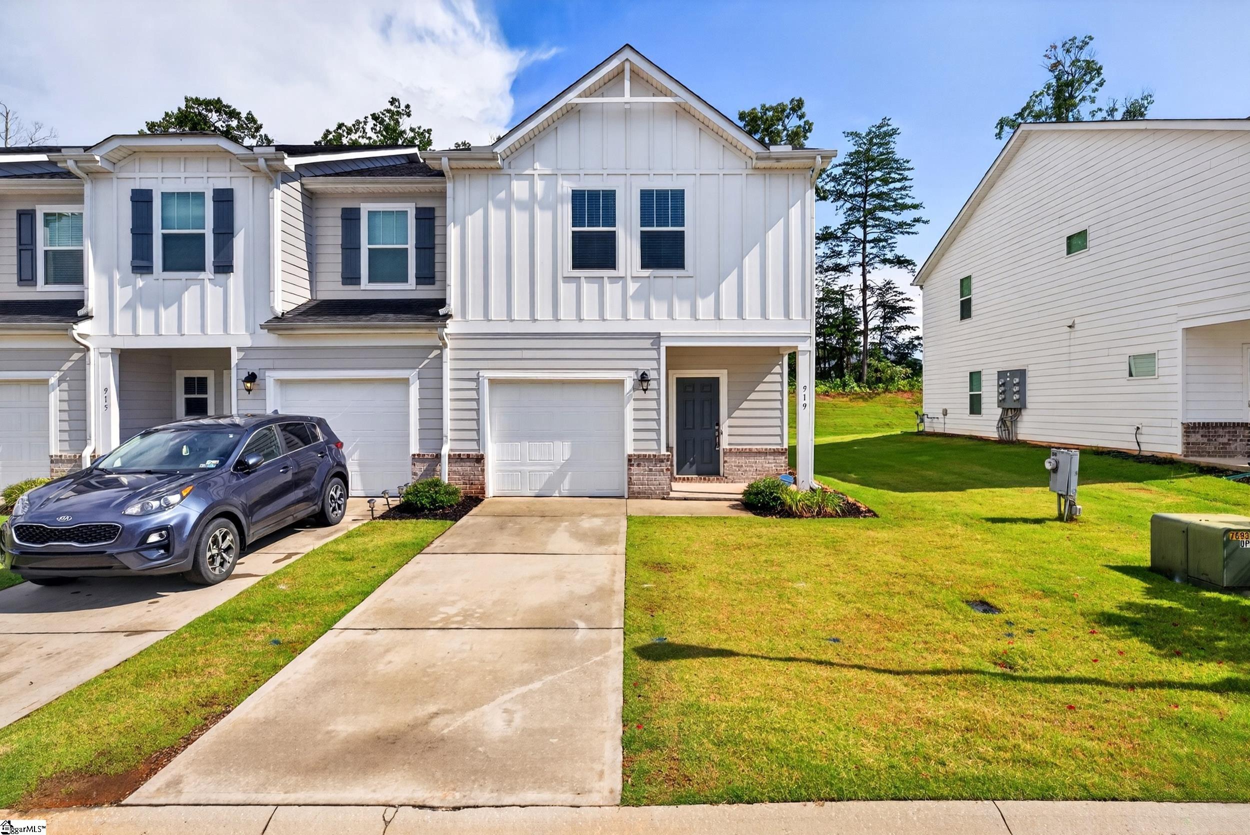919 Yarn Way Greer, SC 29651