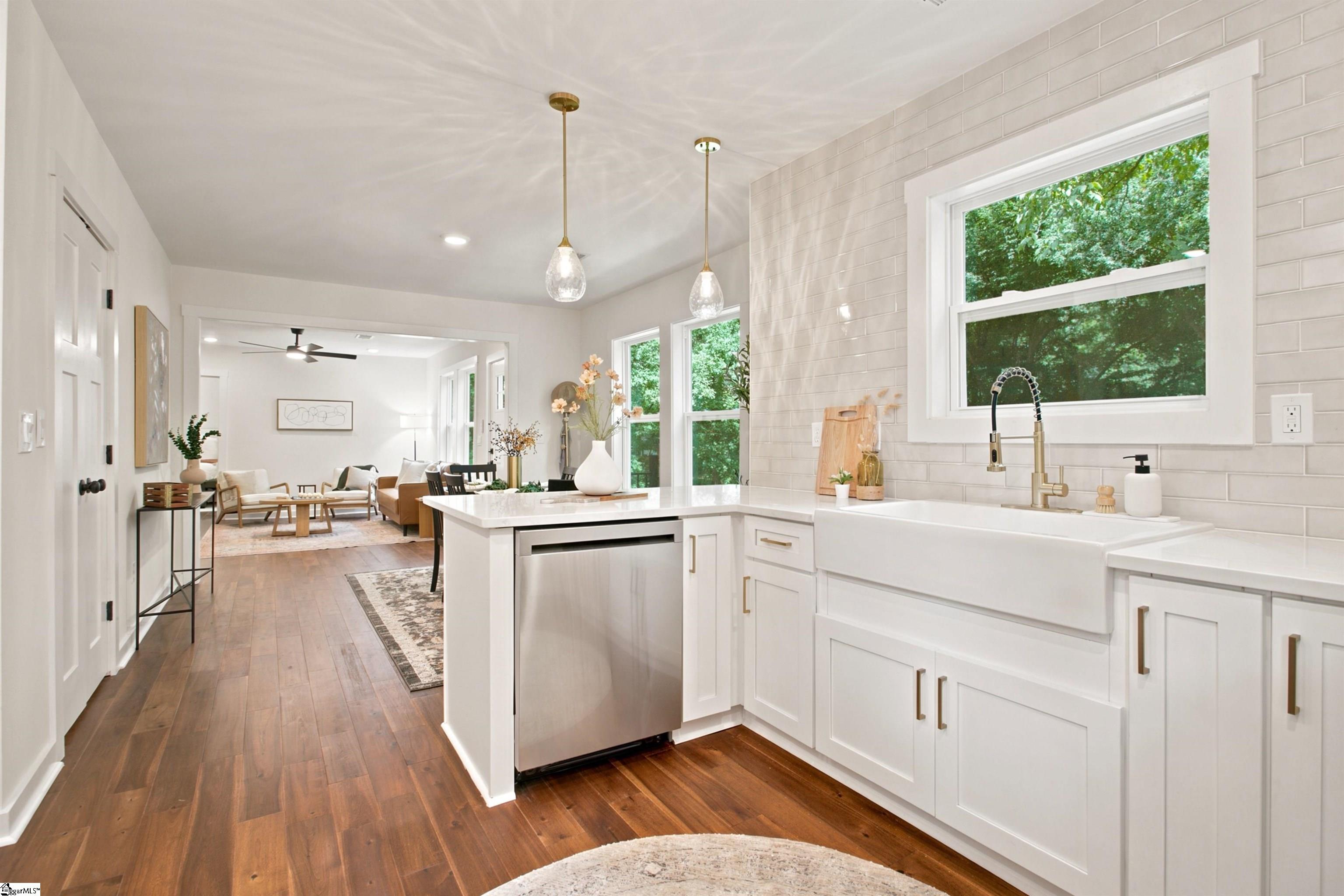 4 Arcadia Circle Greenville, SC 29605