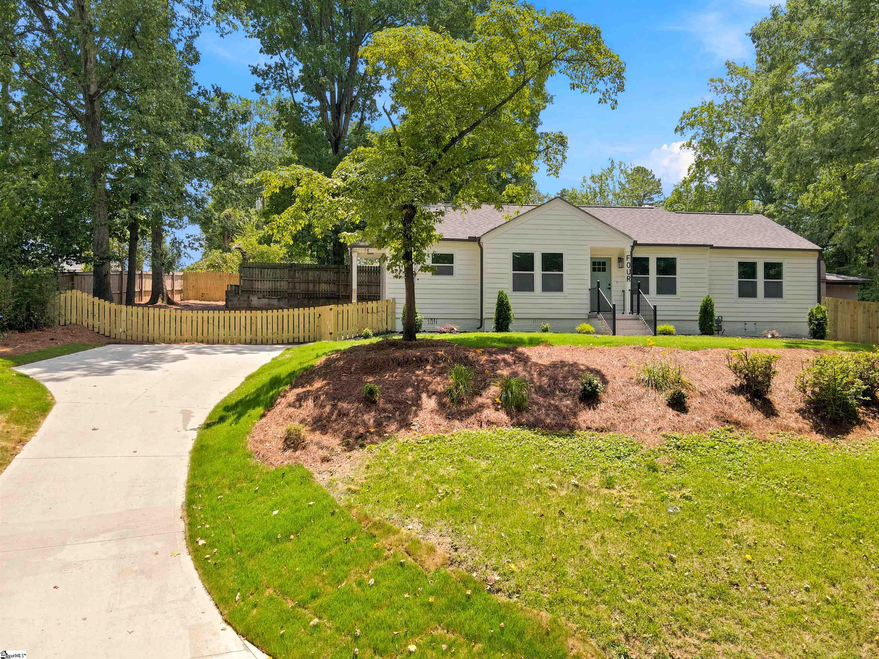4 Arcadia Circle Greenville, SC 29605