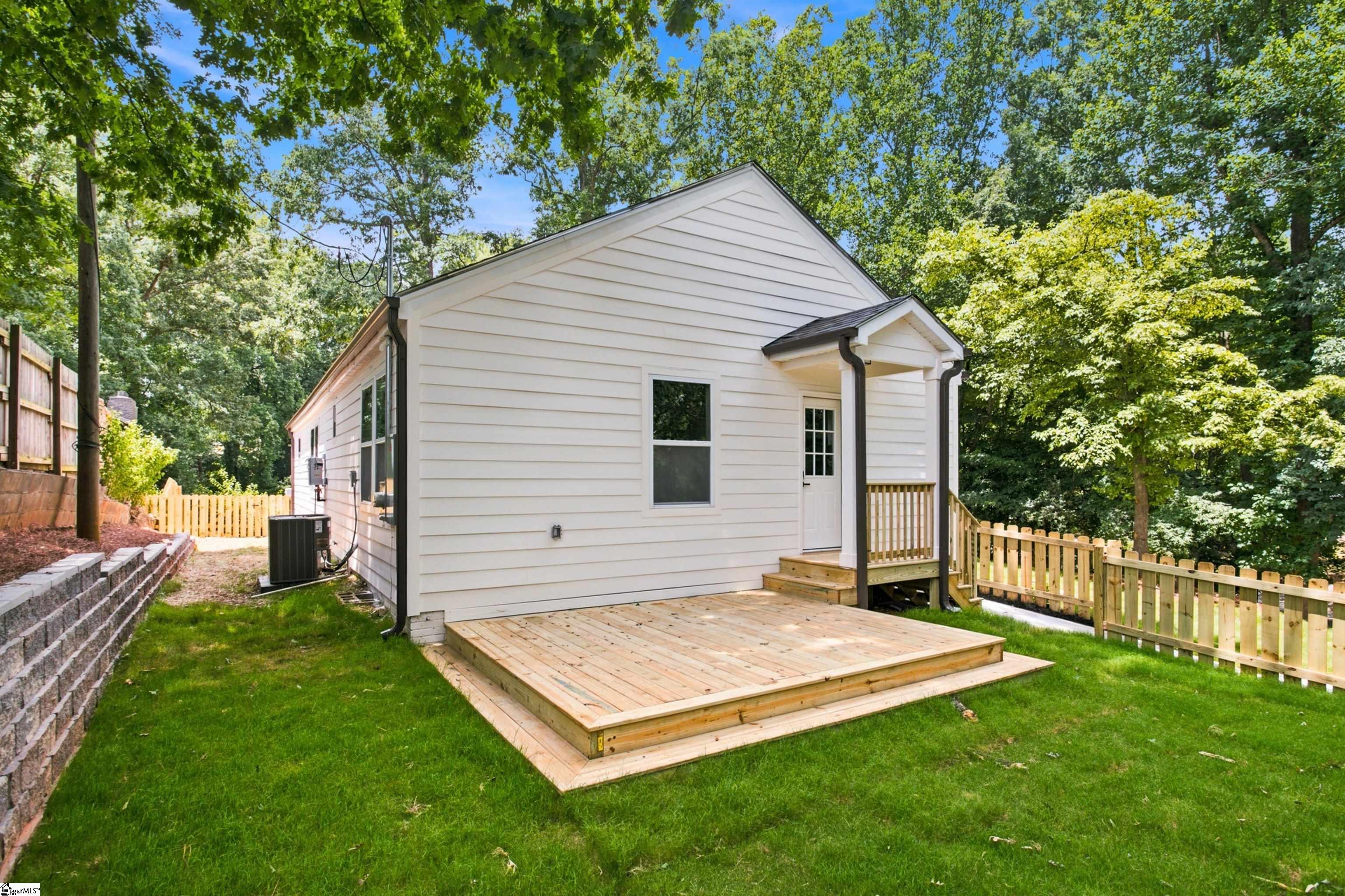 4 Arcadia Circle Greenville, SC 29605