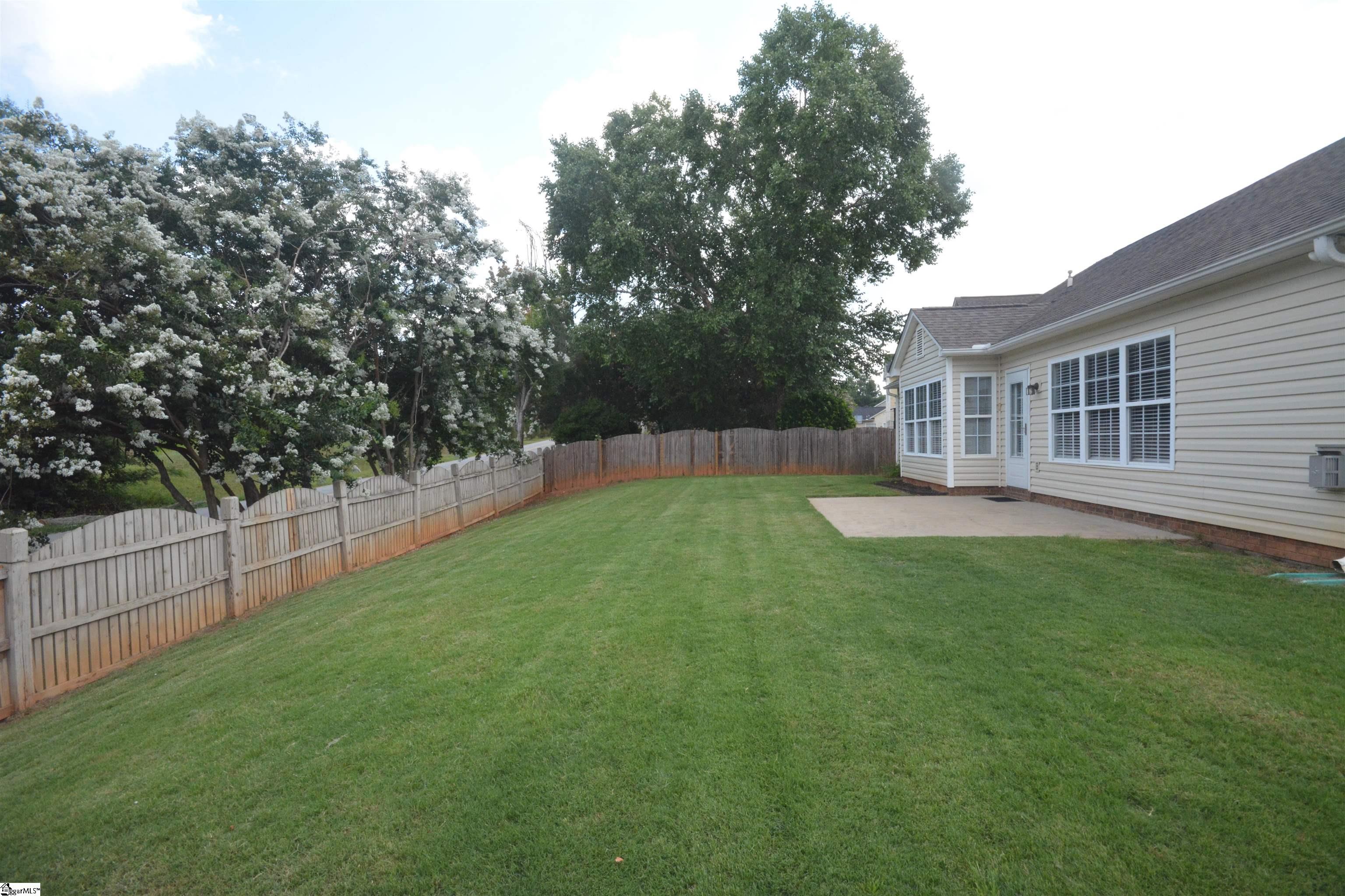 207 Grimes Drive Simpsonville, SC 29681